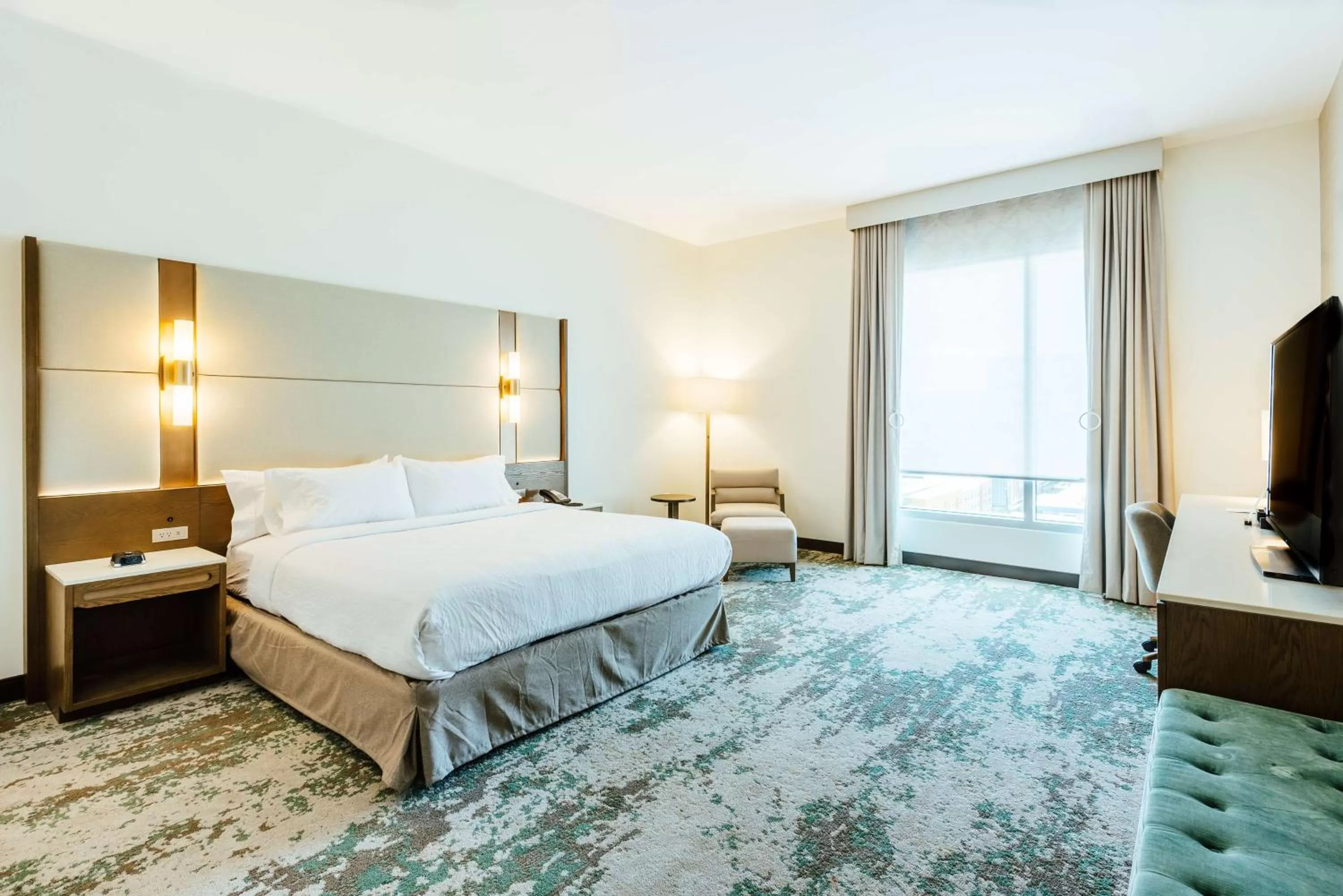 Bed in Hilton Garden Inn Denver Union Station