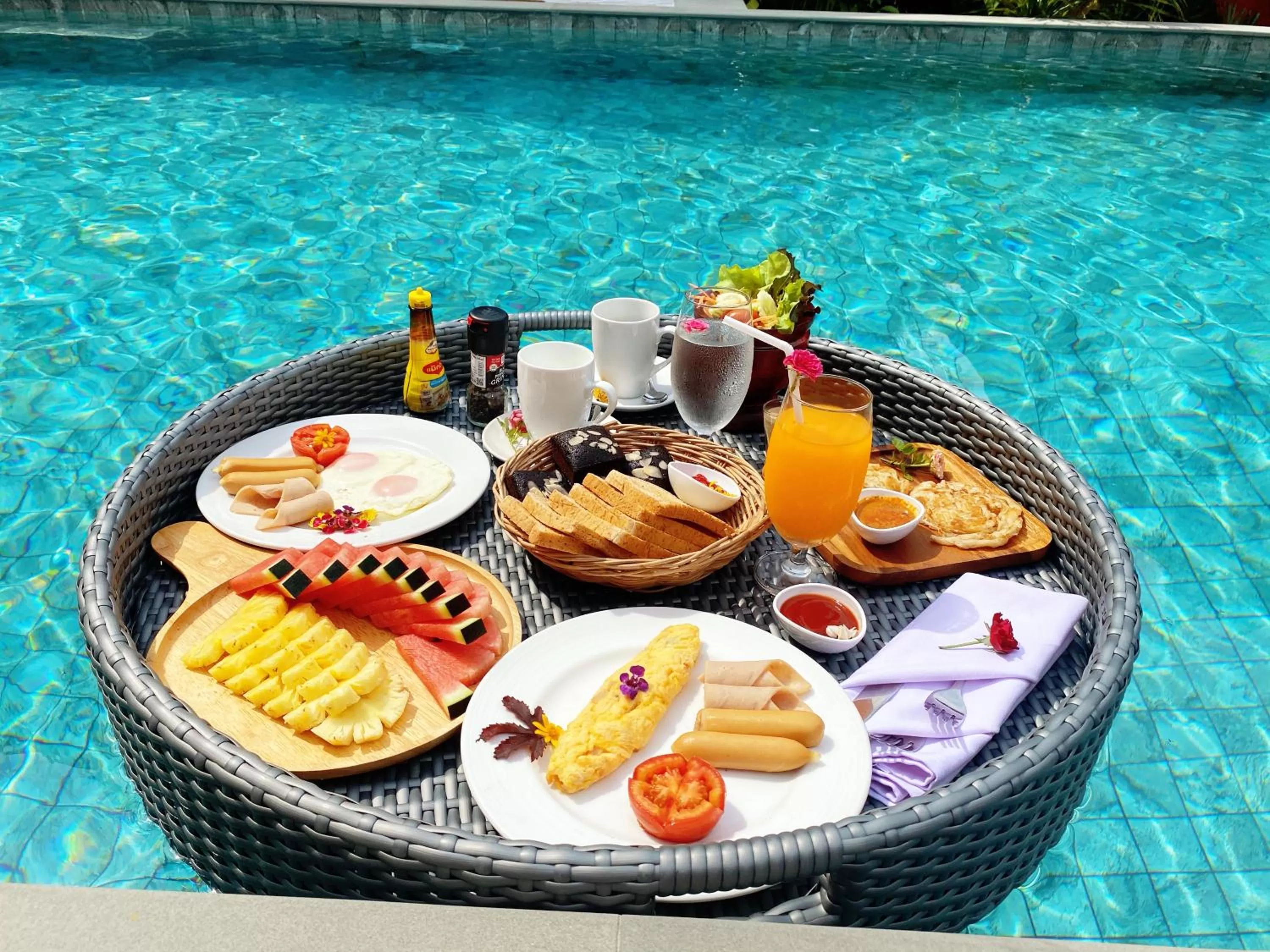 Breakfast in The Scene Cliff View Villas