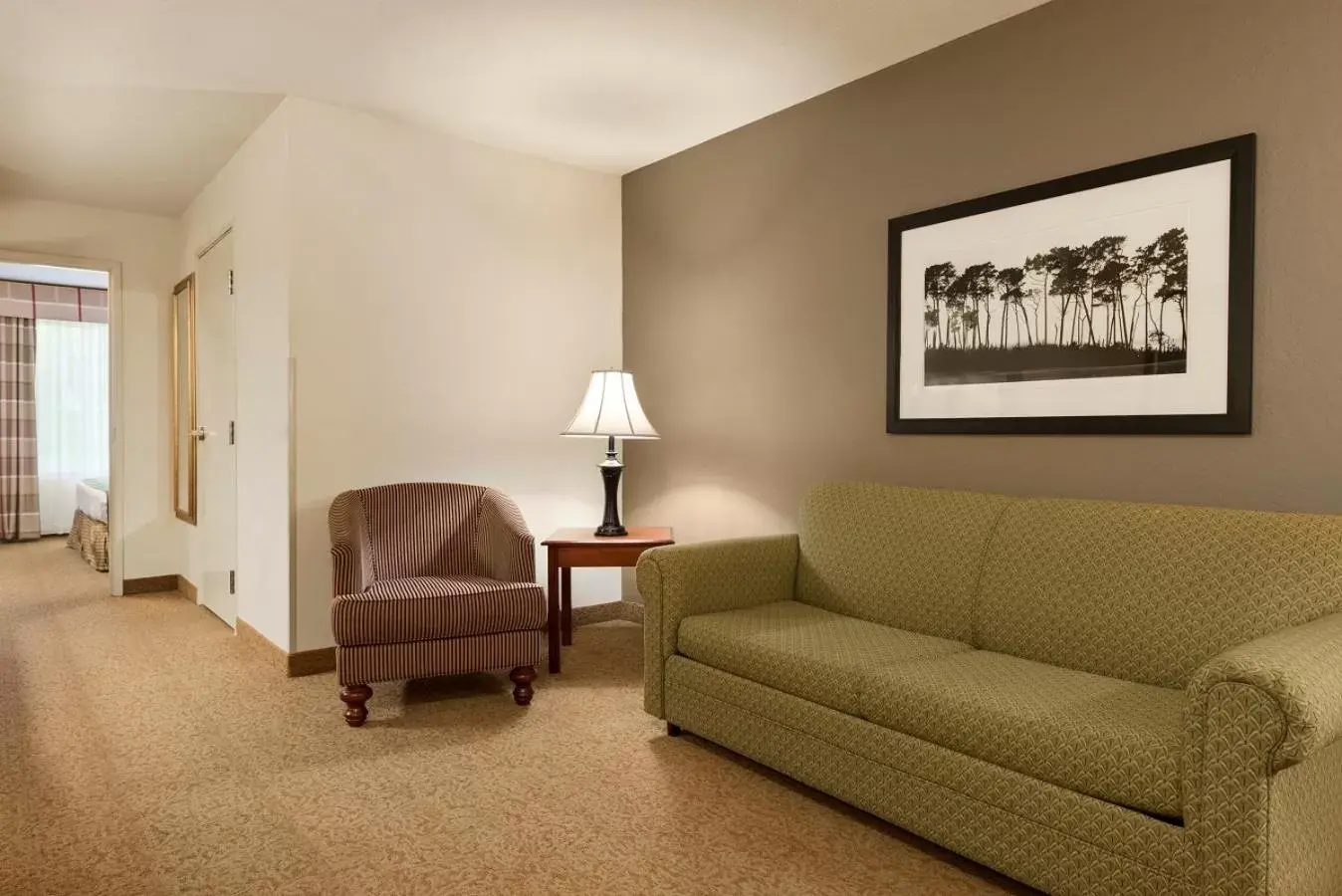 Living room, Seating Area in Country Inn & Suites by Radisson, Paducah, KY