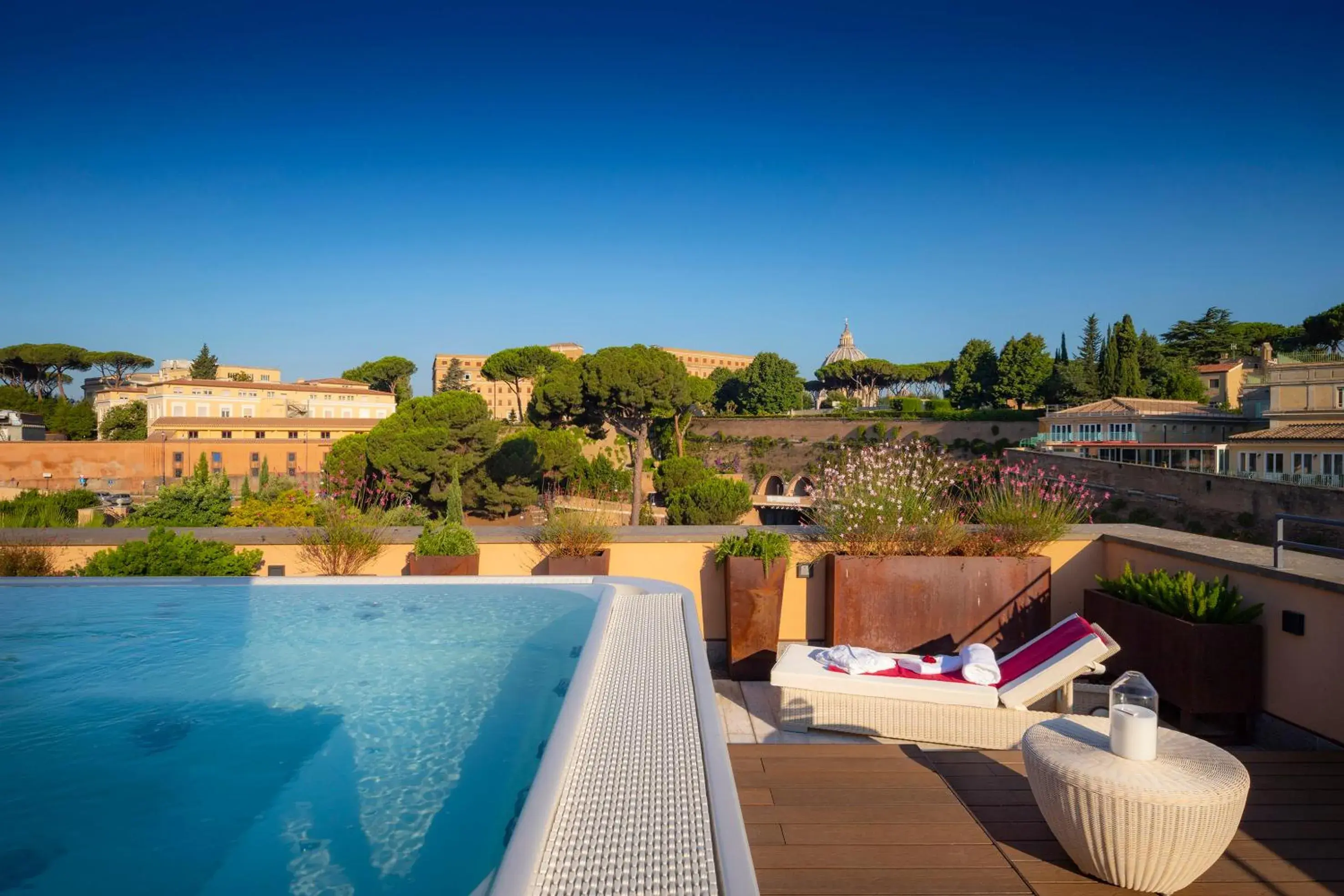 Hot Tub, Pool View in Villa Agrippina Gran Meliá - The Leading Hotels of the World