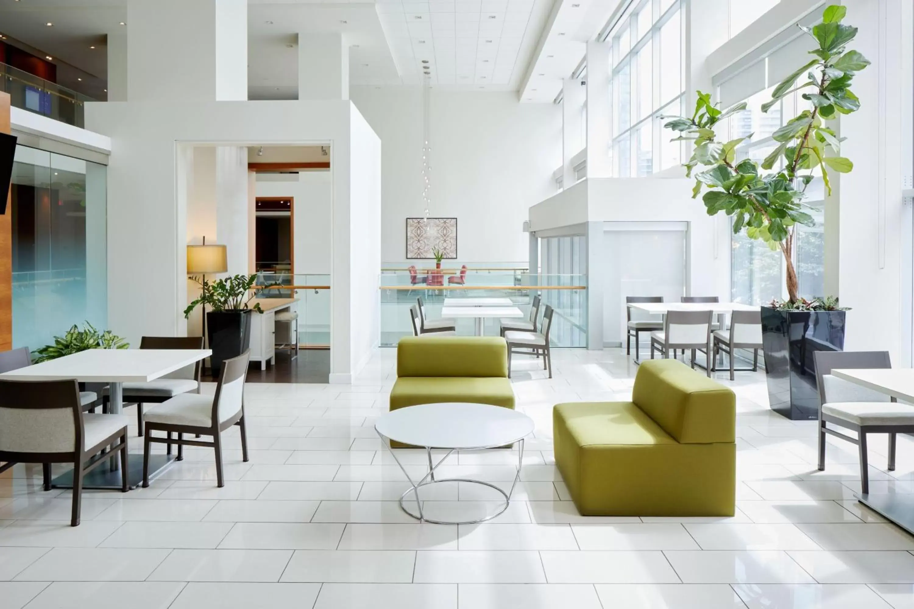 Lounge or bar, Lounge/Bar in Delta Hotels by Marriott Ottawa City Centre