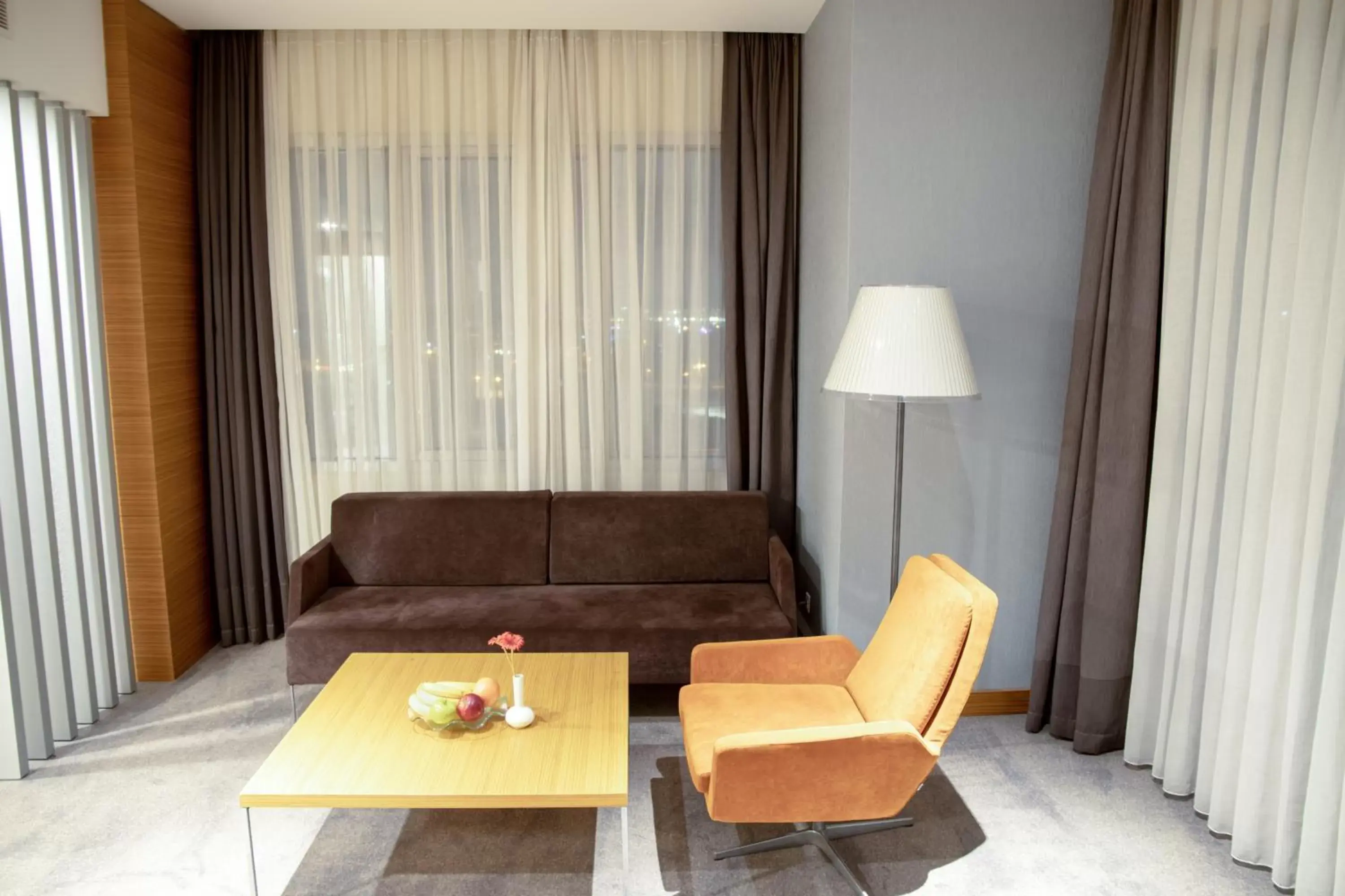 Living room, Seating Area in Ramada Plaza by Wyndham Istanbul Asia Airport