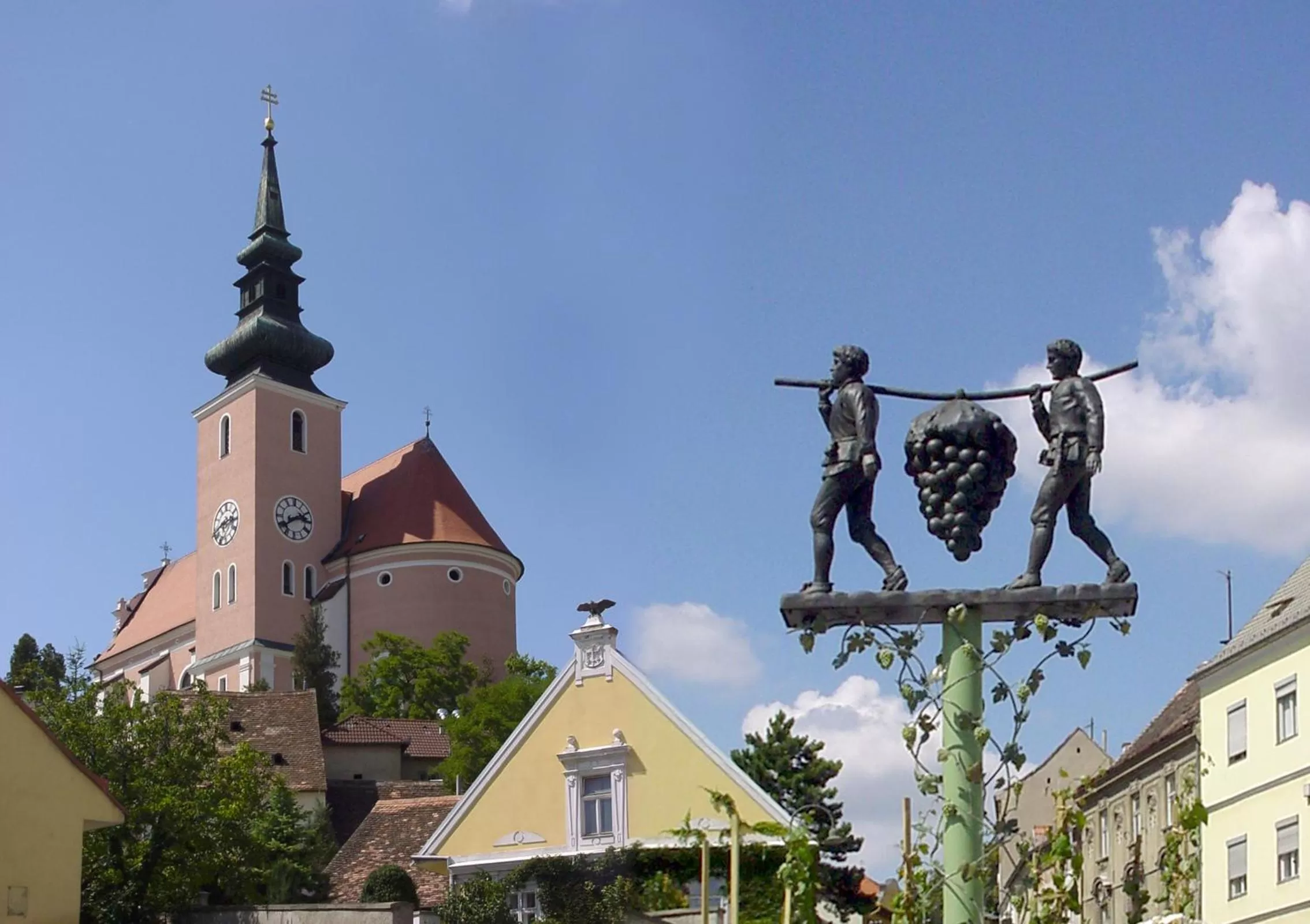 Hiking in Hotel Neustifter