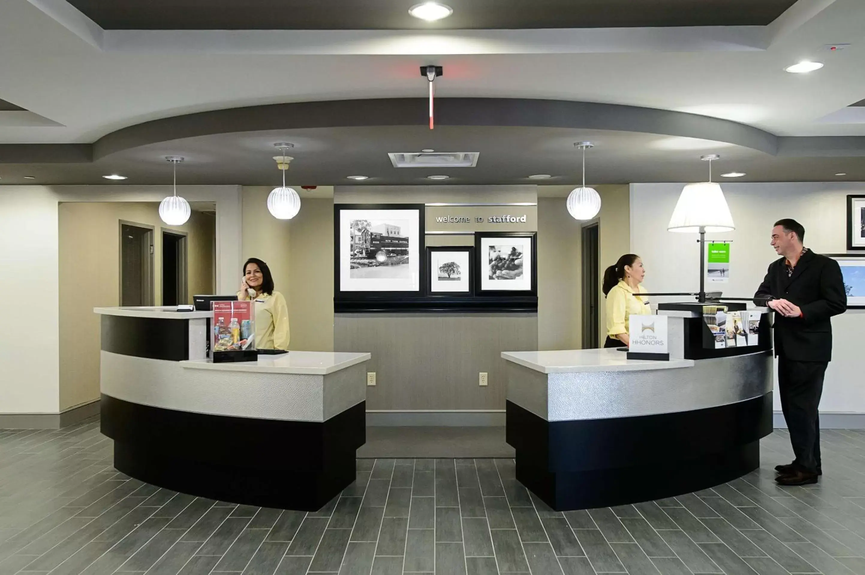 Lobby or reception, Lobby/Reception in Hampton Inn Stafford / Quantico-Aquia