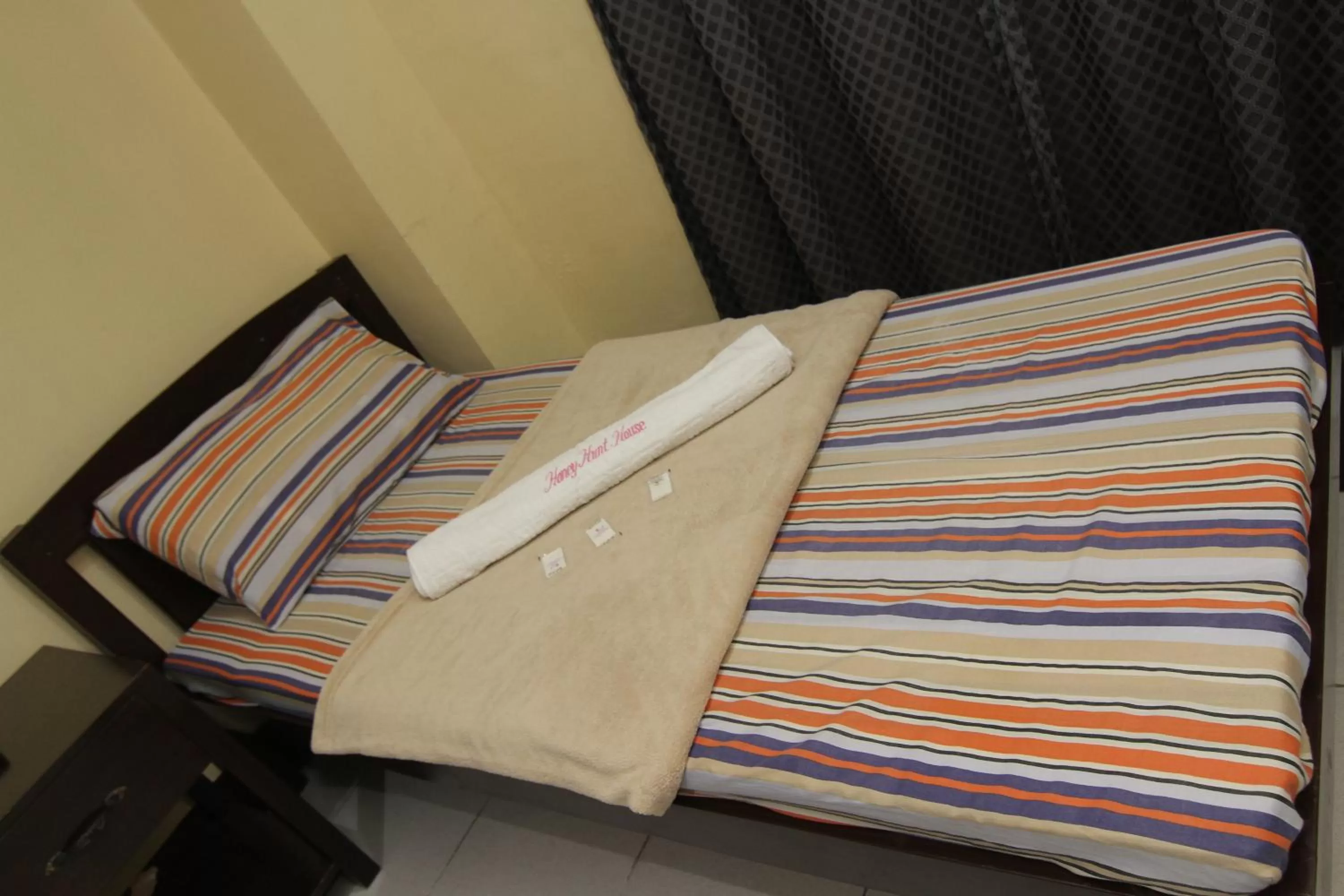 Bed in Honey Hunt House