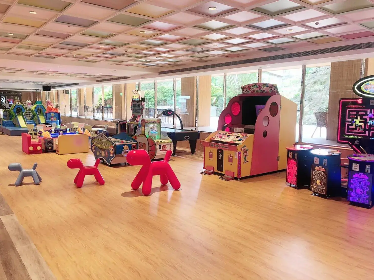 Children play ground in Inhouse Hotel Yehliu