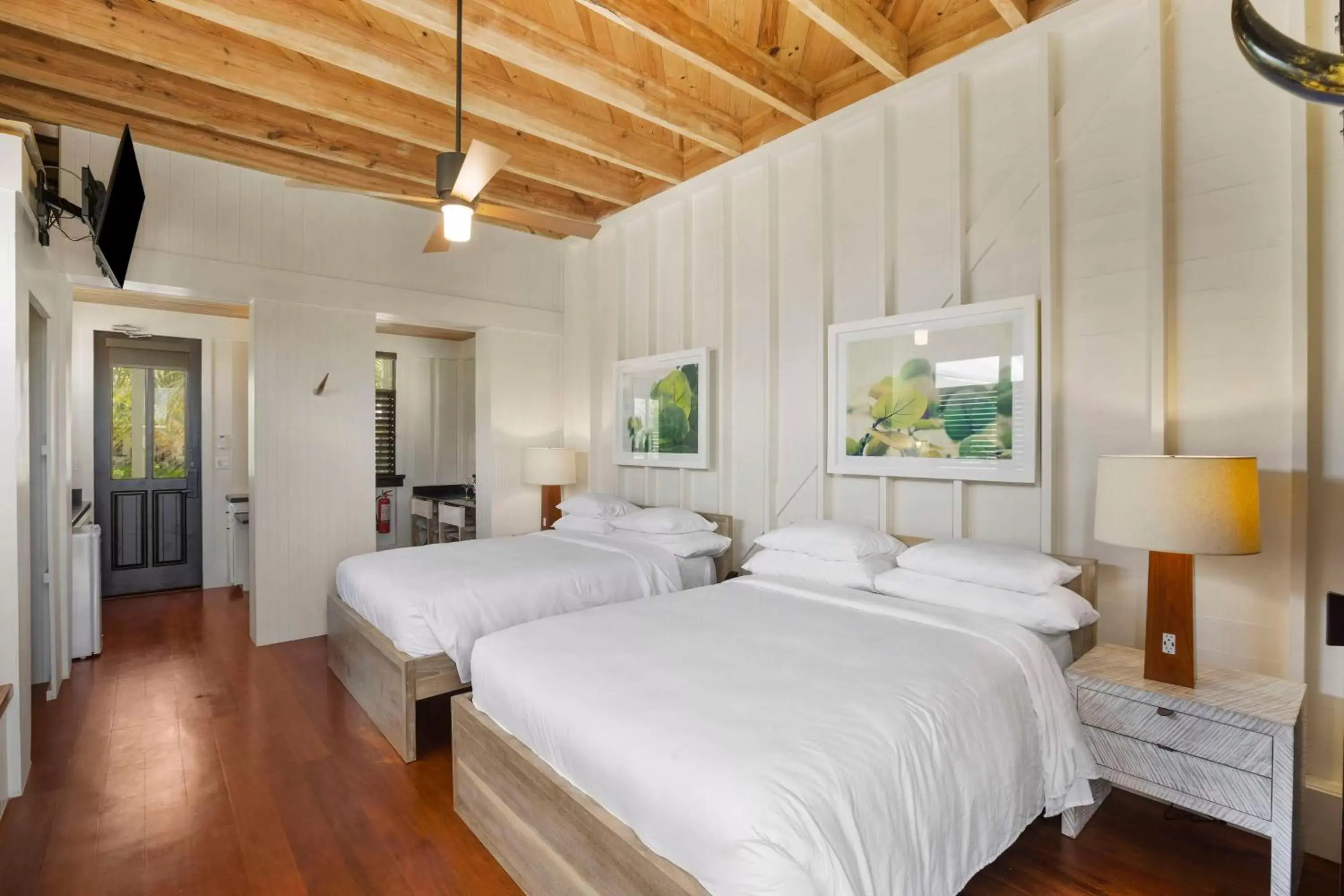 Bedroom, Bed in Mahogany Bay Resort and Beach Club, Curio Collection