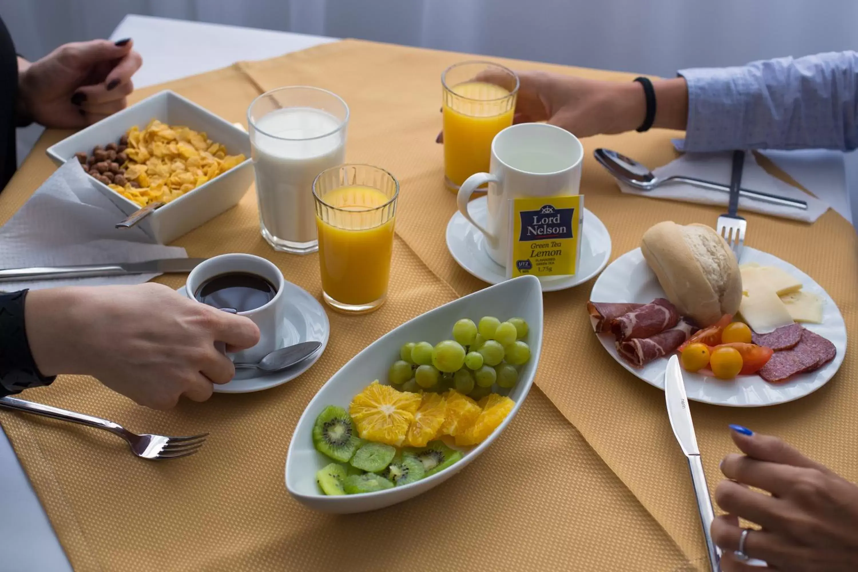 Food and drinks in B Gold Luxury rooms B&B Food and drinks in B Gold Luxury rooms B&B