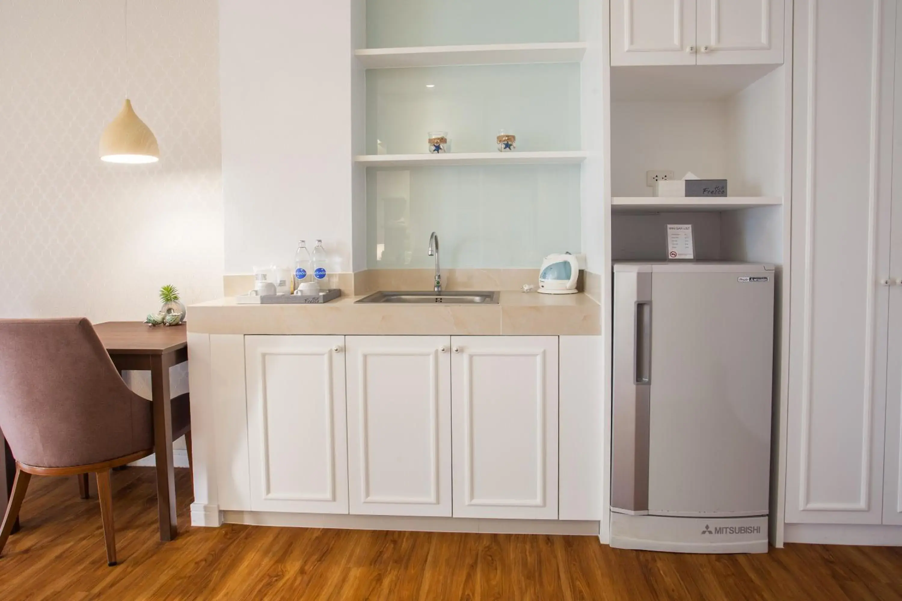 Photo of the whole room, Kitchen/Kitchenette in Hill Fresco Hotel