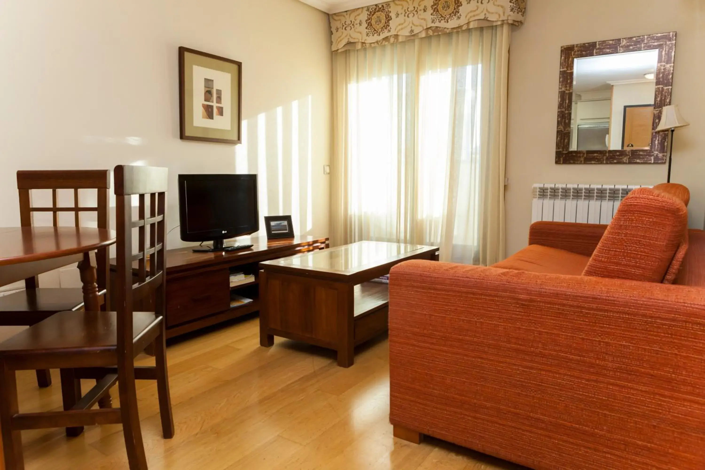 Dining area, Seating Area in Hotel Sercotel Tres Luces