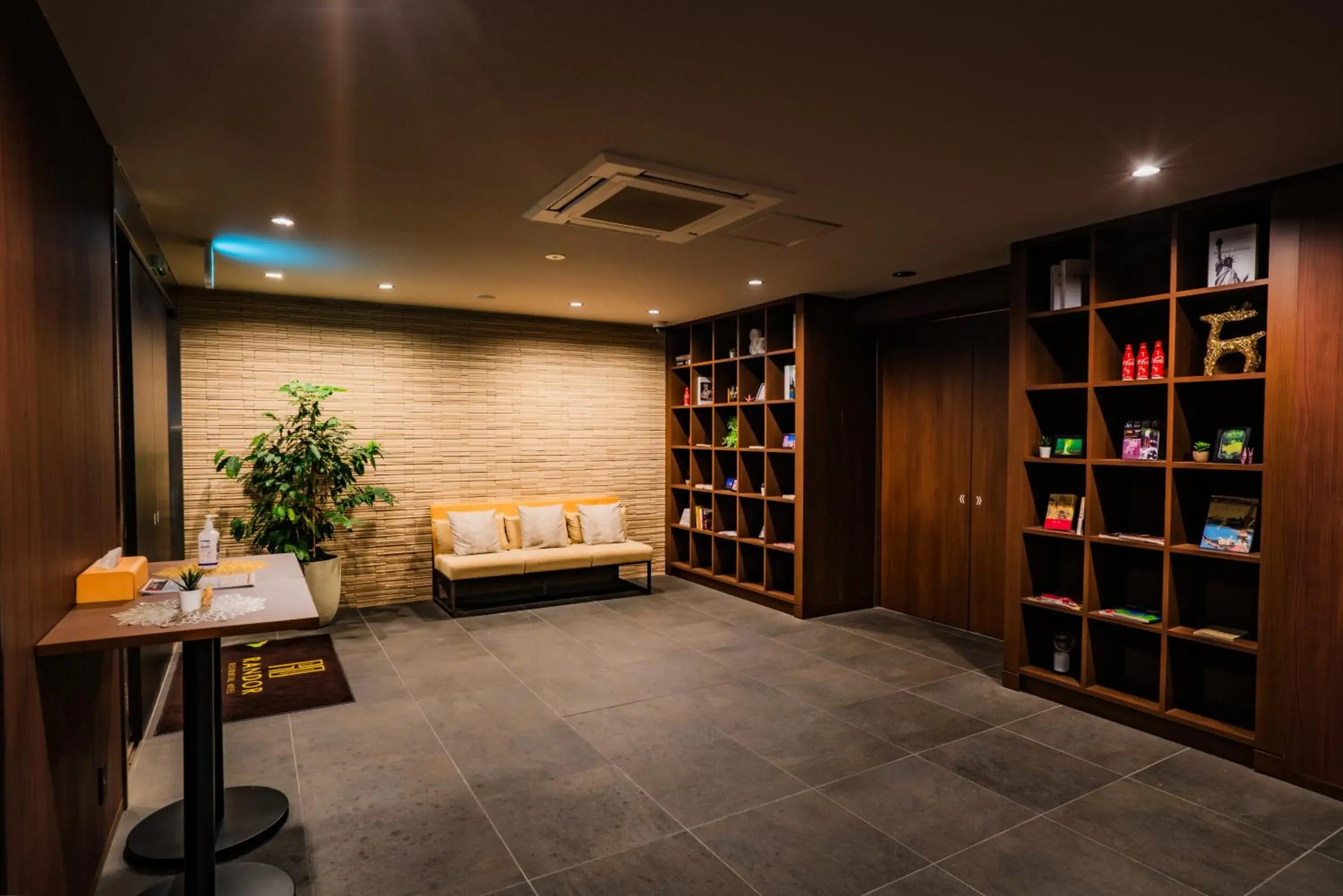 Lobby or reception in Randor Residential Hotel Kyoto Suites