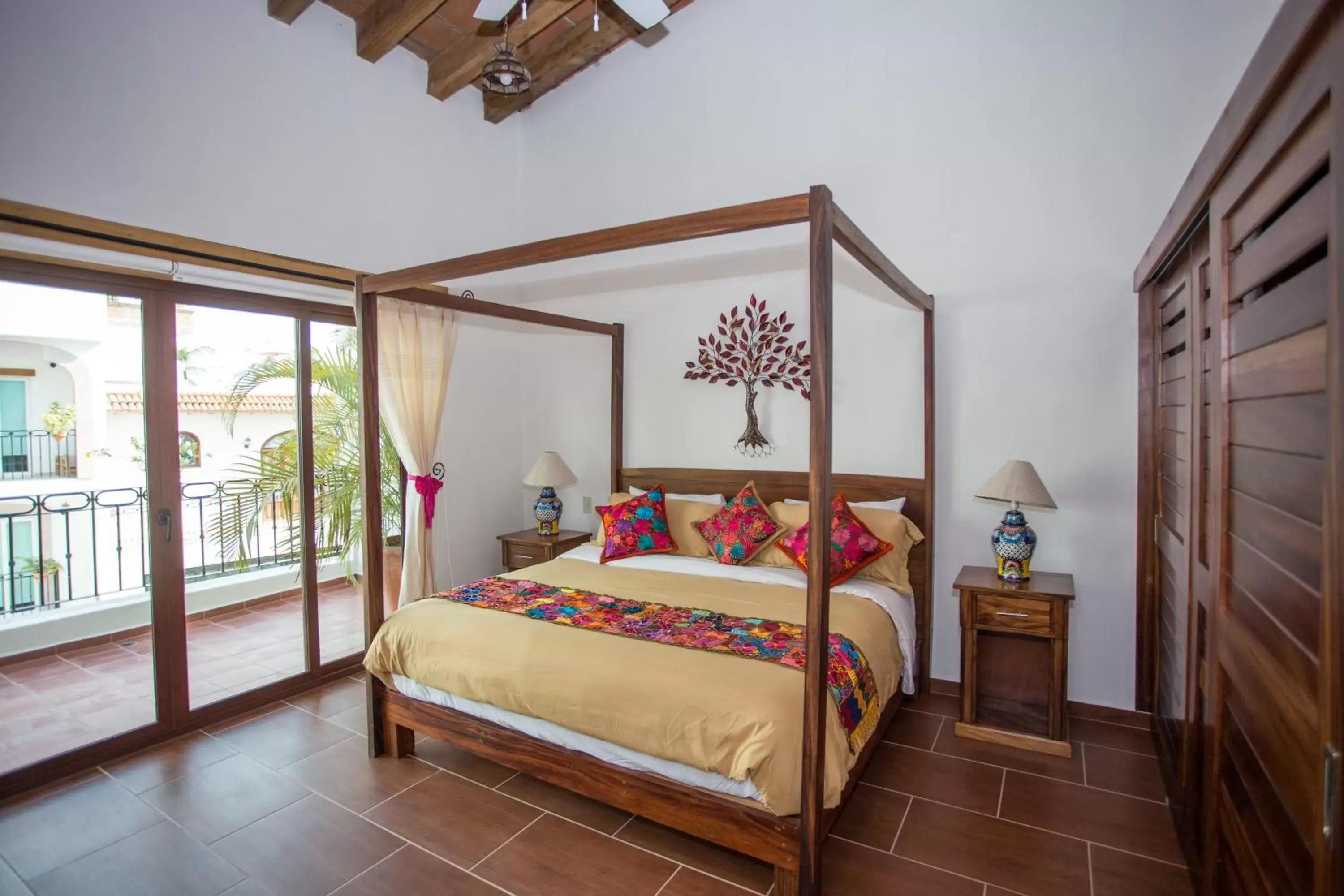 Bed, Room Photo in Refugio del Mar Luxury Hotel Boutique