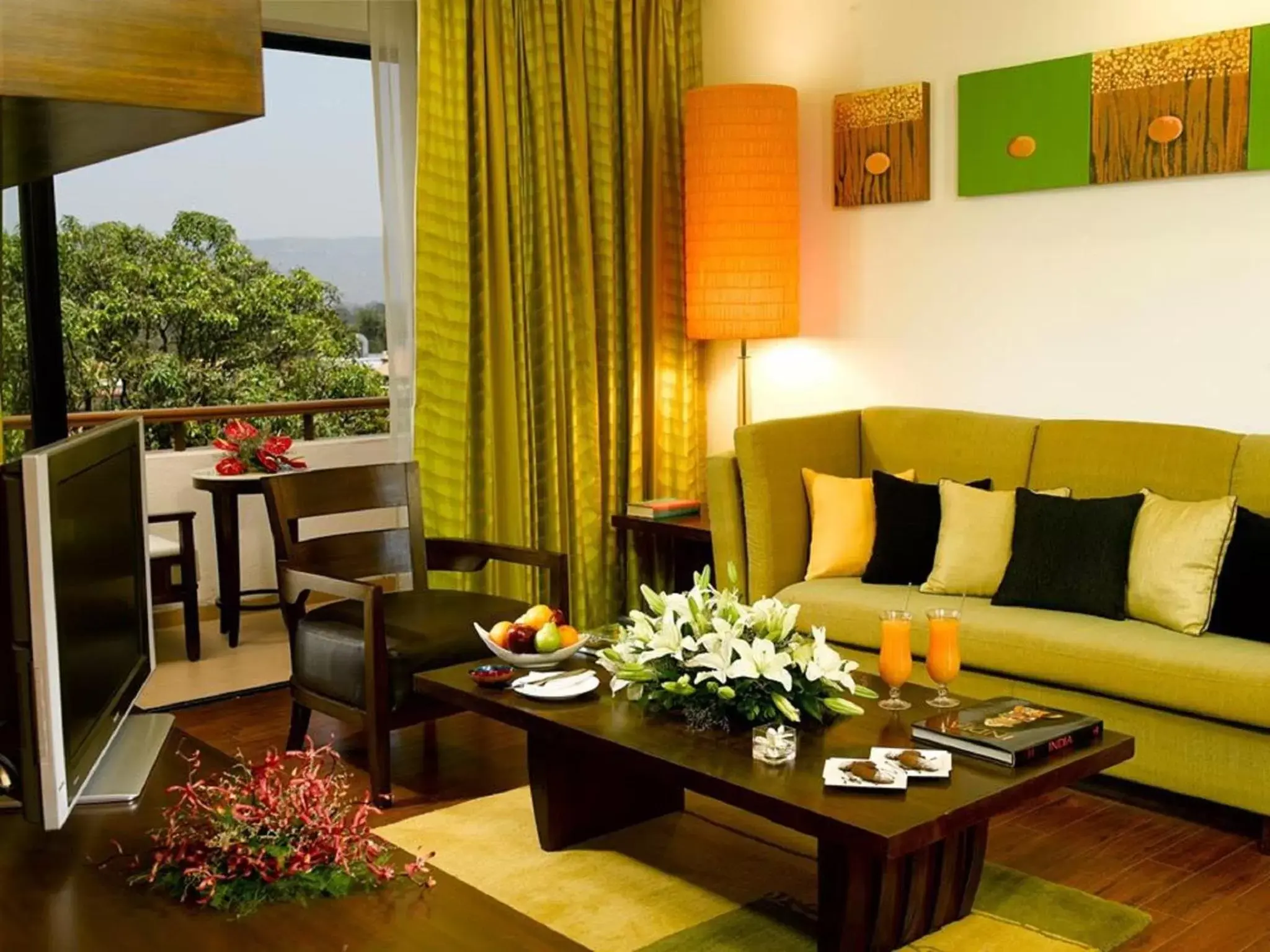 Living room, Restaurant/Places to Eat in Radisson Blu Resort & Spa Alibaug