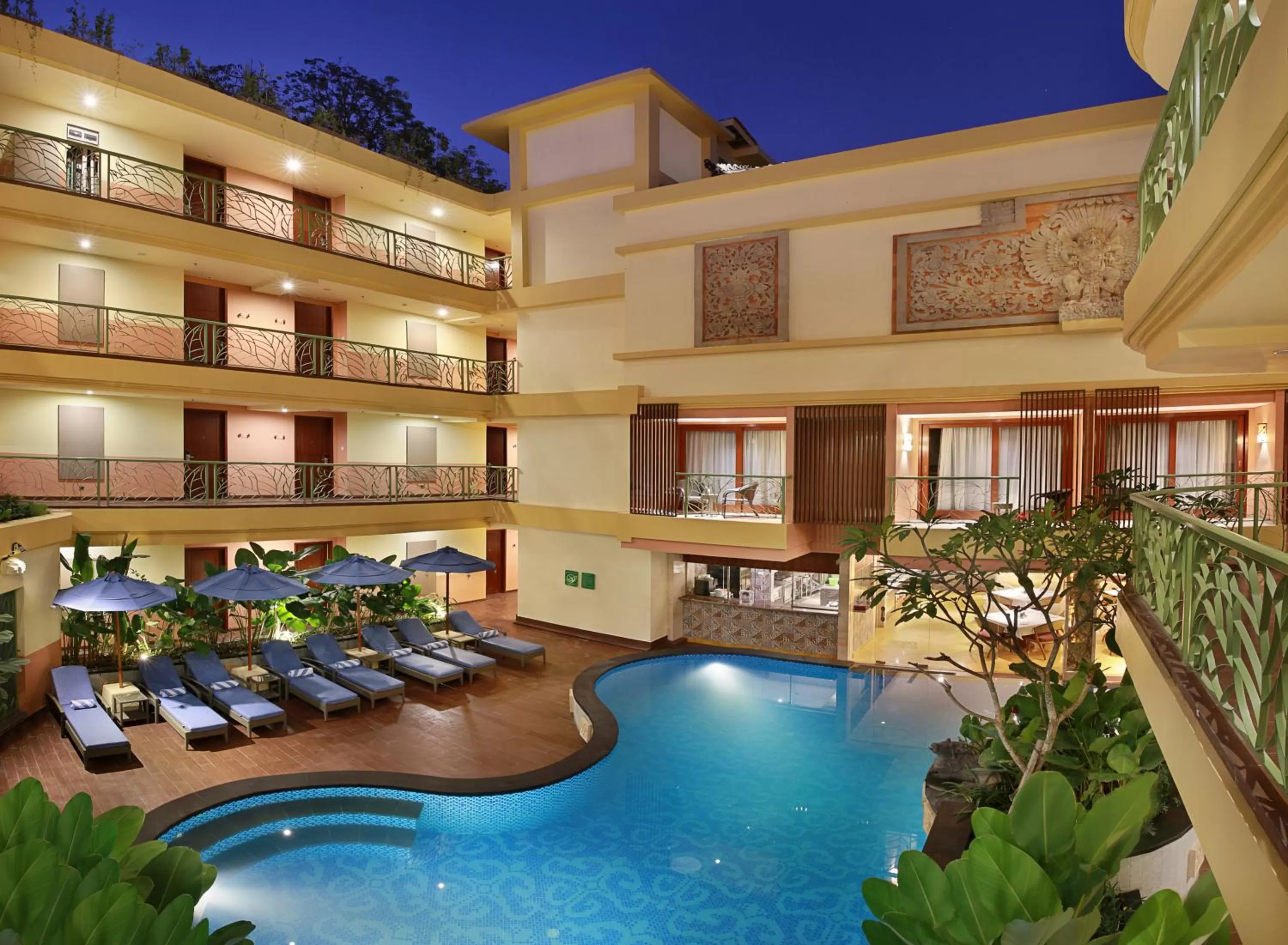 Patio in SenS Hotel and Spa