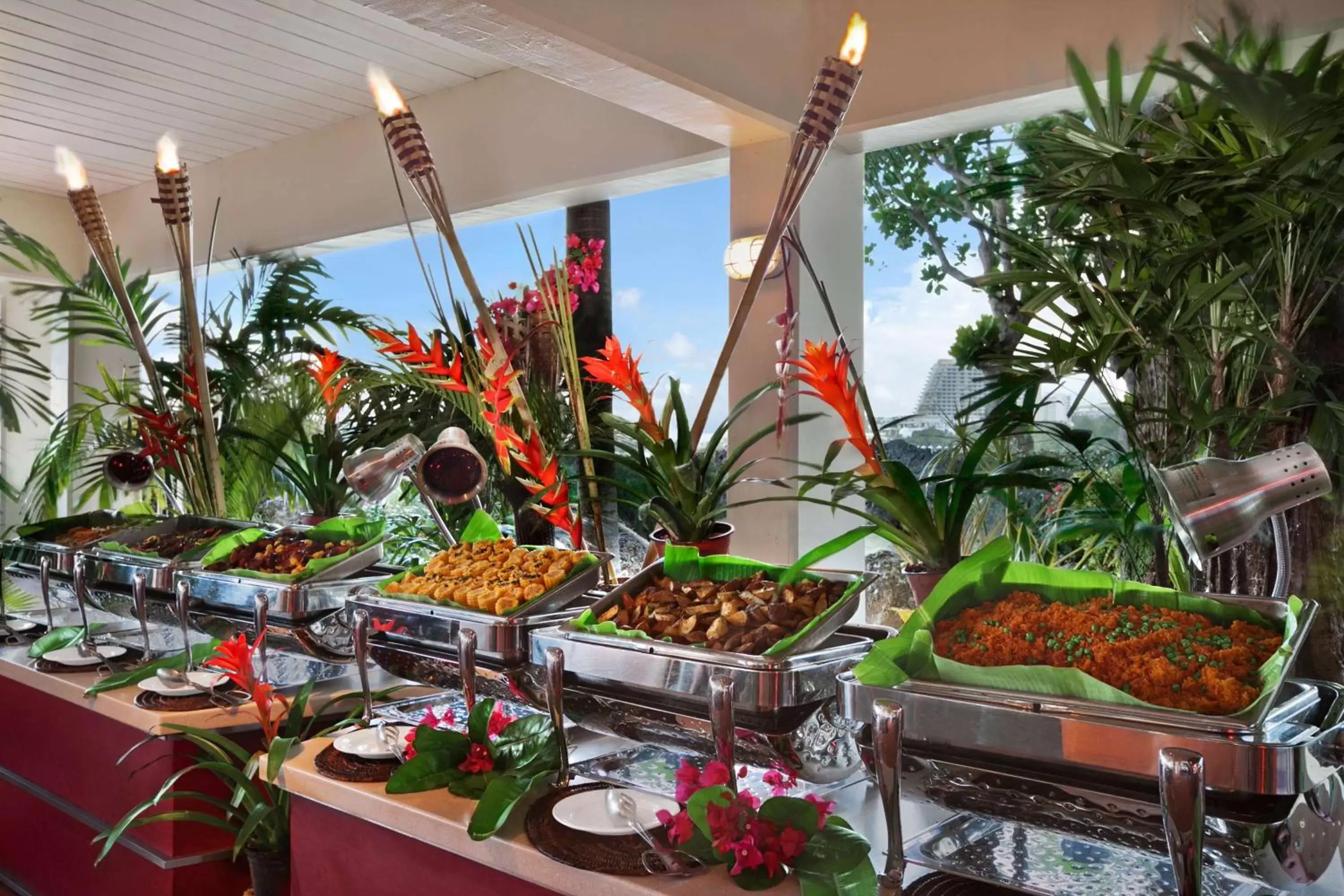 Restaurant/places to eat in Hilton Guam Resort & Spa