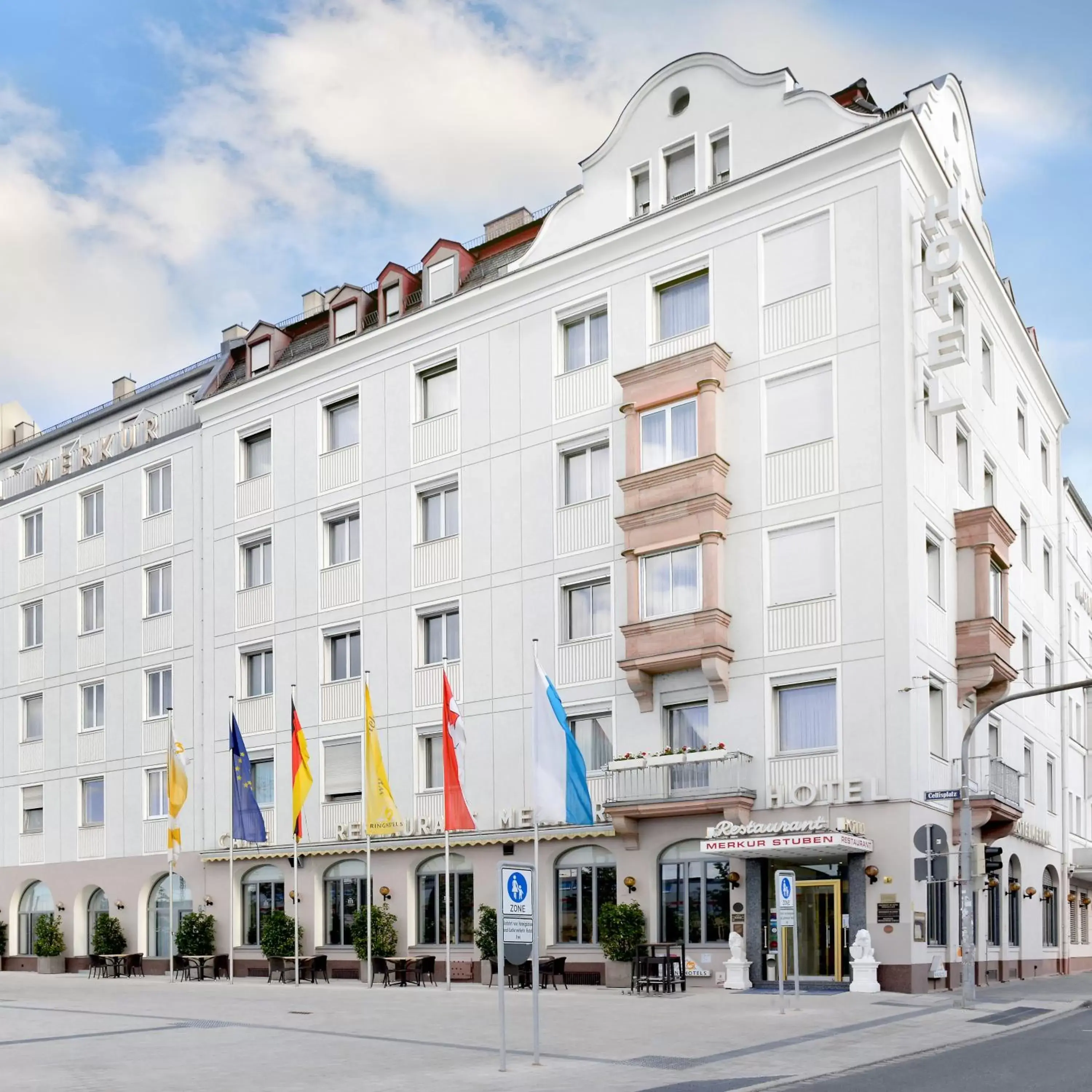 Property building in Ringhotel Loew's Merkur Property building in Ringhotel Loew's Merkur