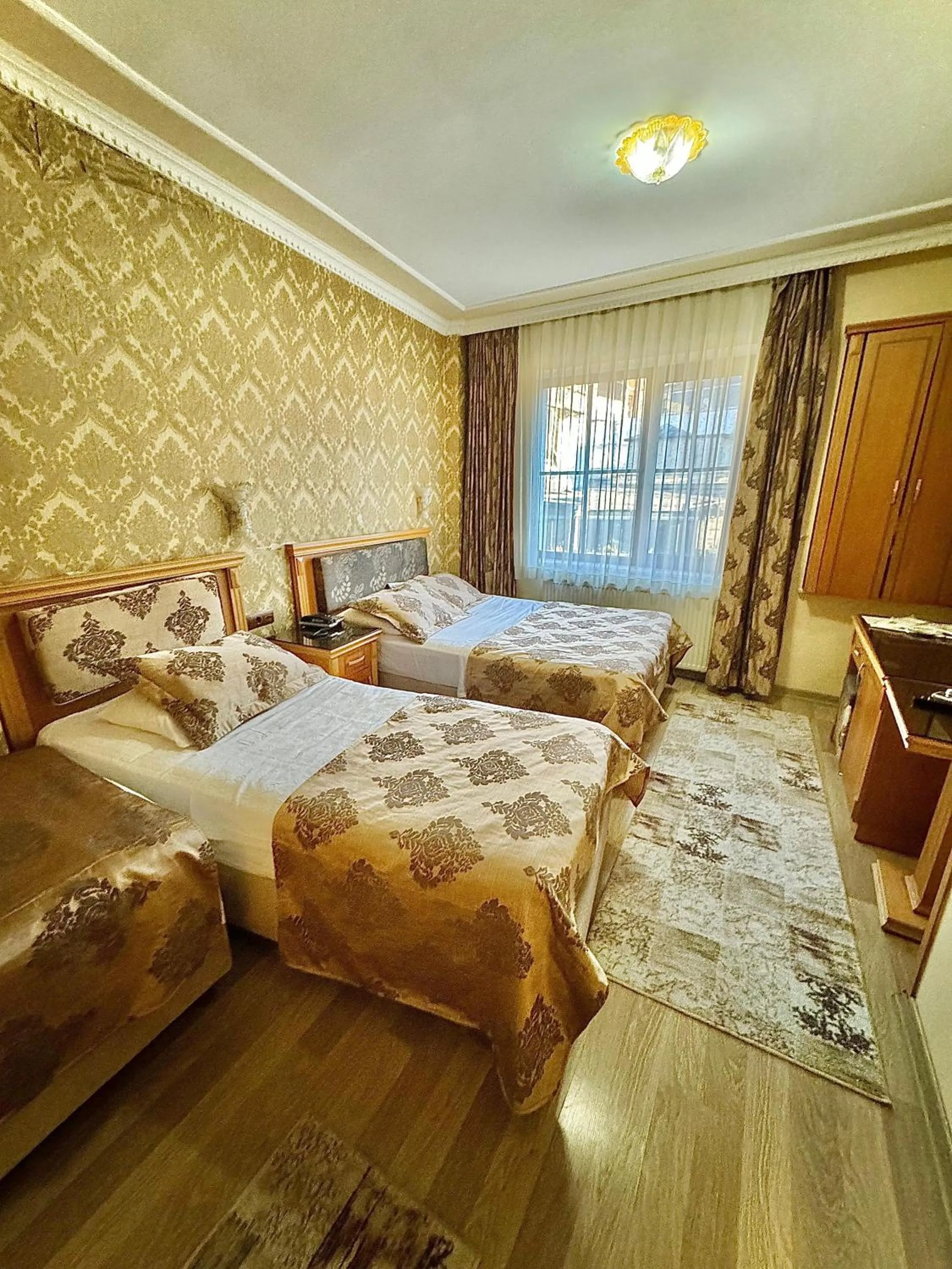 Massage, Bed in Grand Papirus Hotel