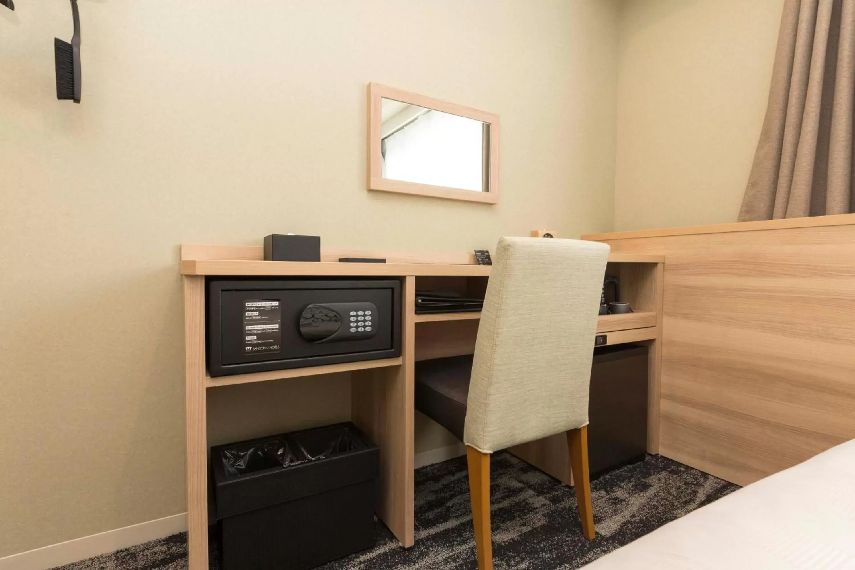 Photo of the whole room, Bed in Sanco Inn Kyoto Hachijoguchi Shikinoyu Photo of the whole room, Bed in Sanco Inn Kyoto Hachijoguchi Shikinoyu