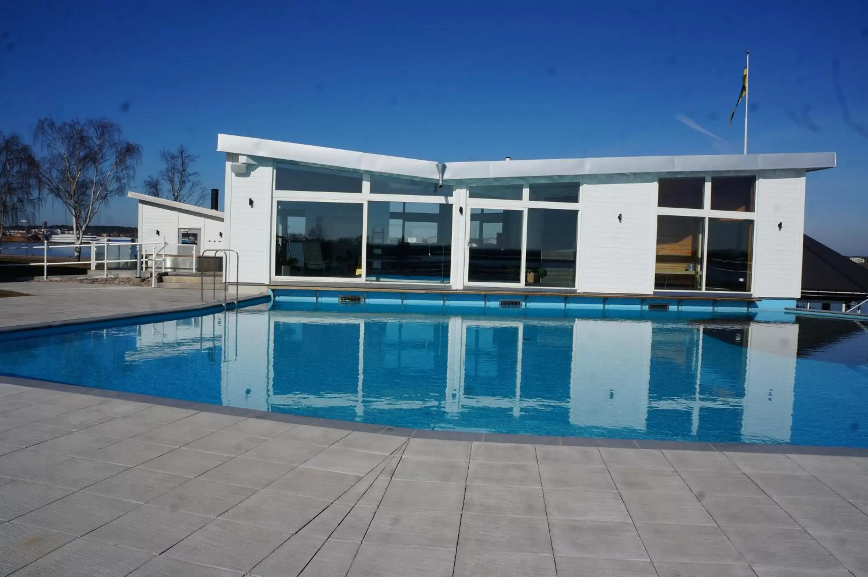 Property building, Swimming Pool in Best Western Hotel Corallen