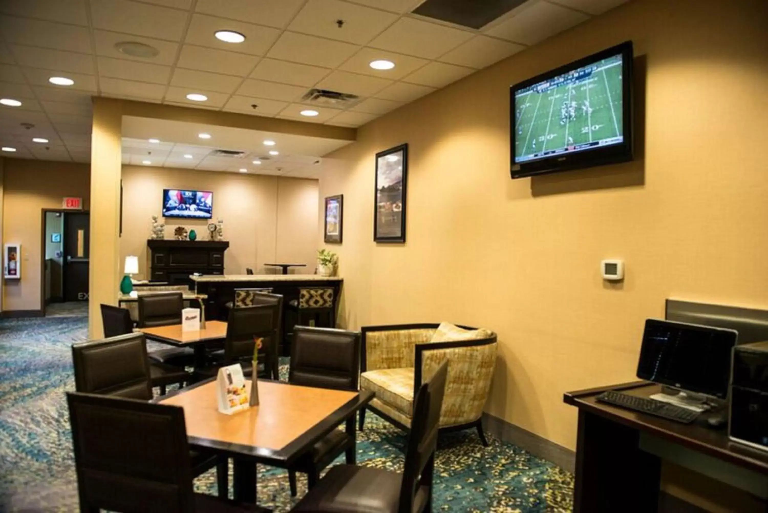 Other, TV/Entertainment Center in Holiday Inn Little Rock-Airport-Conference Center, an IHG Hotel