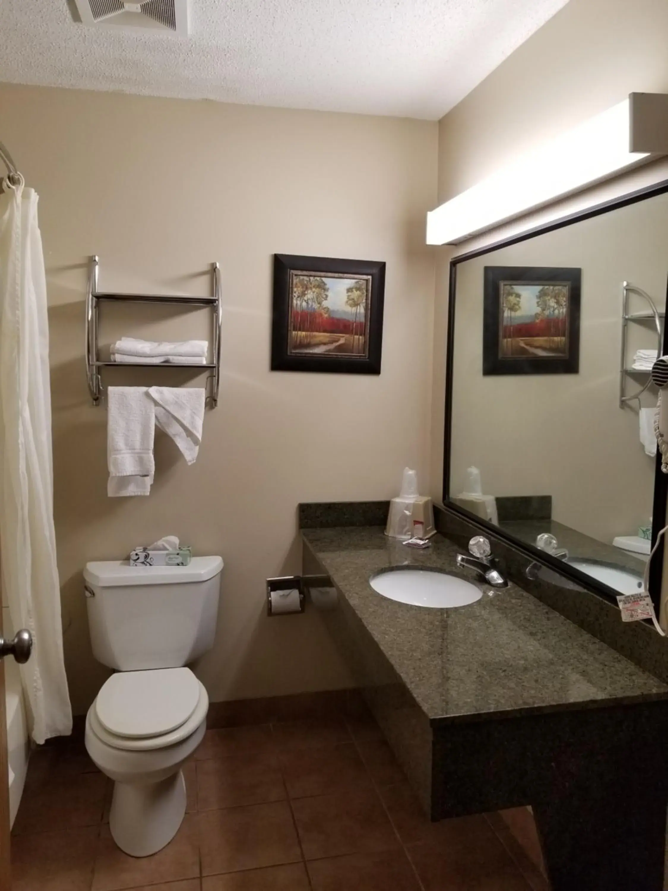 Bathroom in Prairie Inn