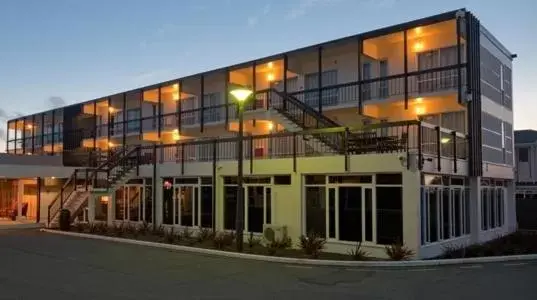 Facade/entrance, Property Building in The Riccarton Hotel