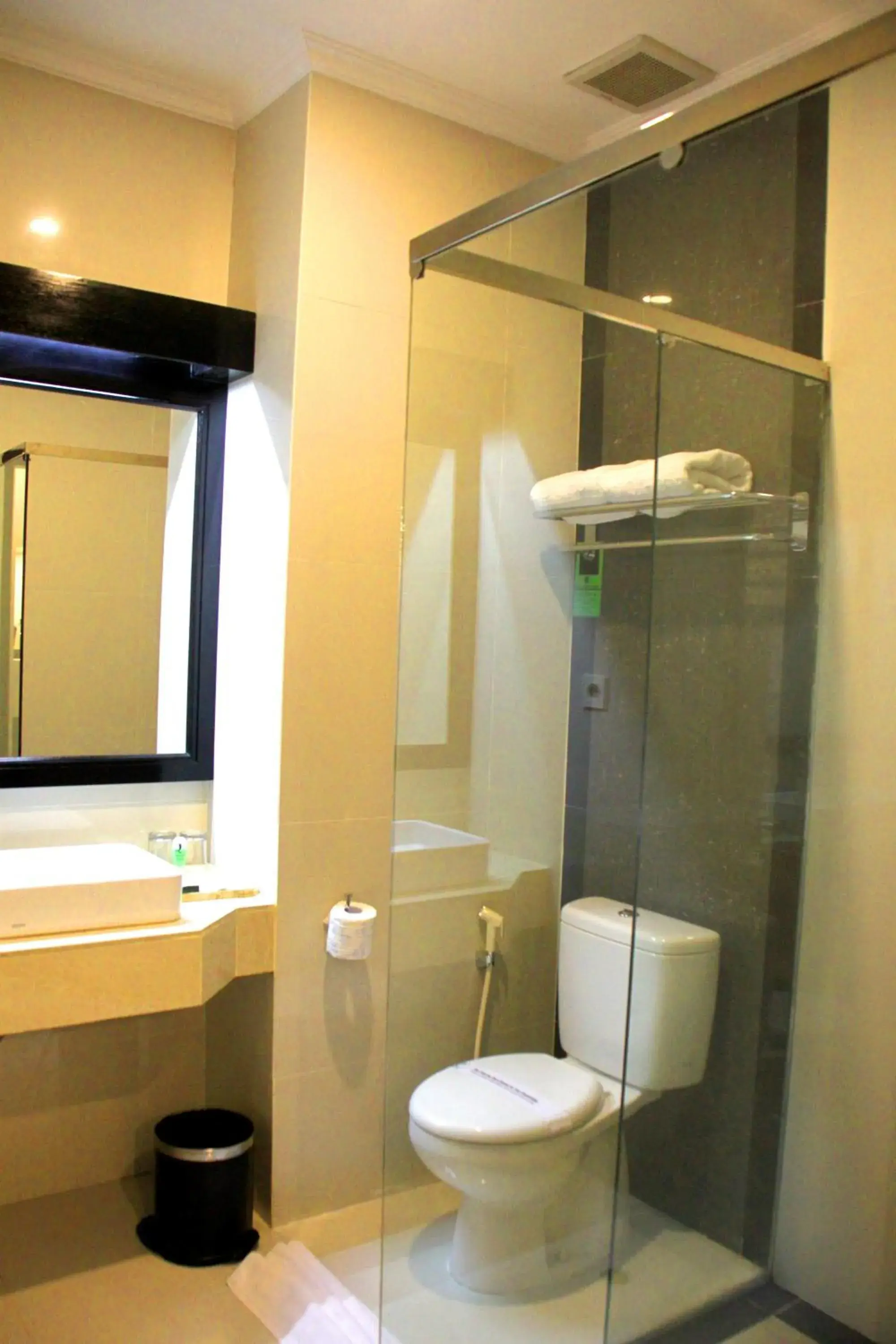 Bathroom in Grand Q Hotel Gorontalo