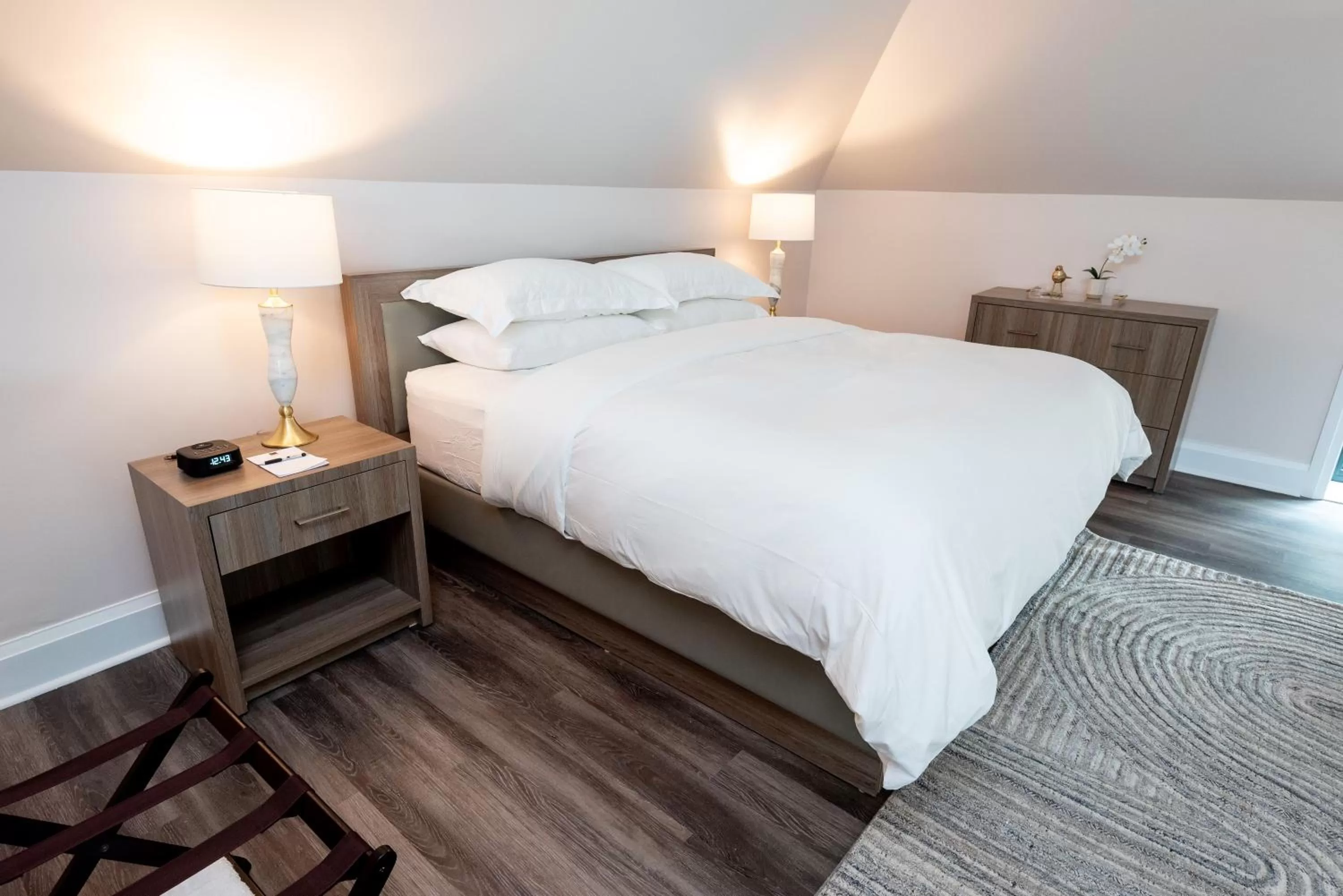 Bedroom, Bed in The Glenerin Inn