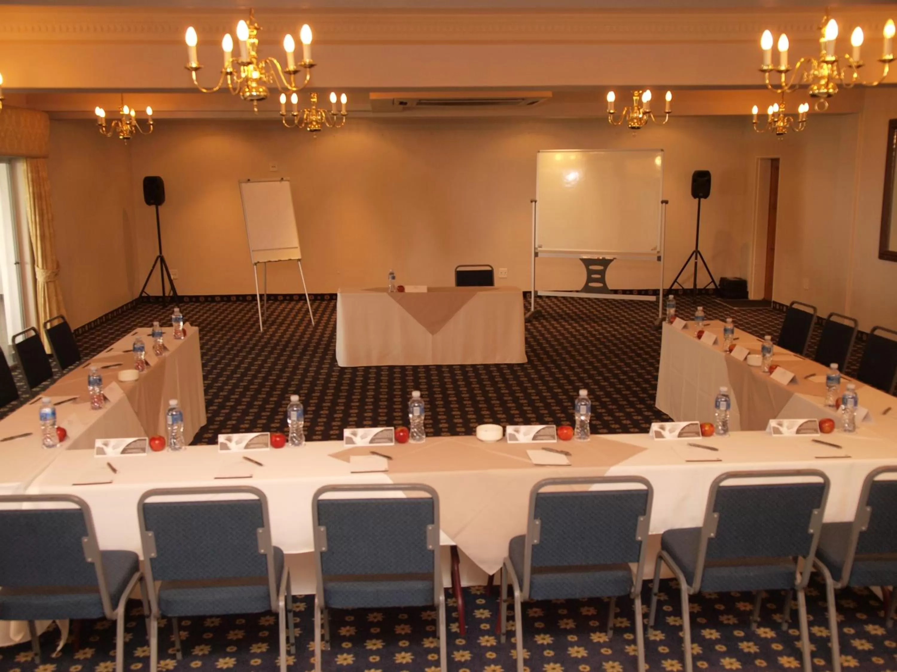 Coffee/tea facilities in Premier Splendid Inn Pinetown