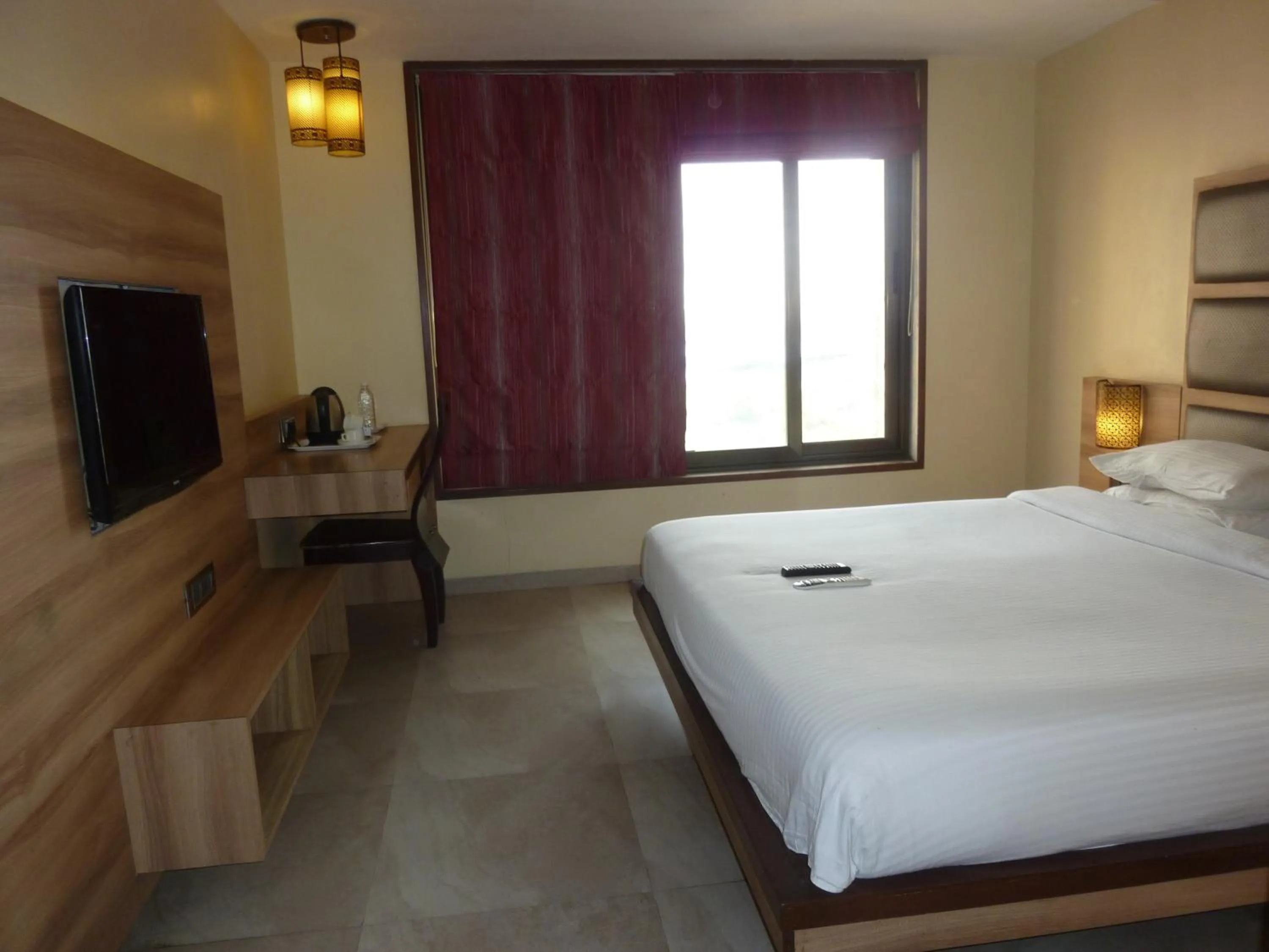 Photo of the whole room in Hotel New Bengal