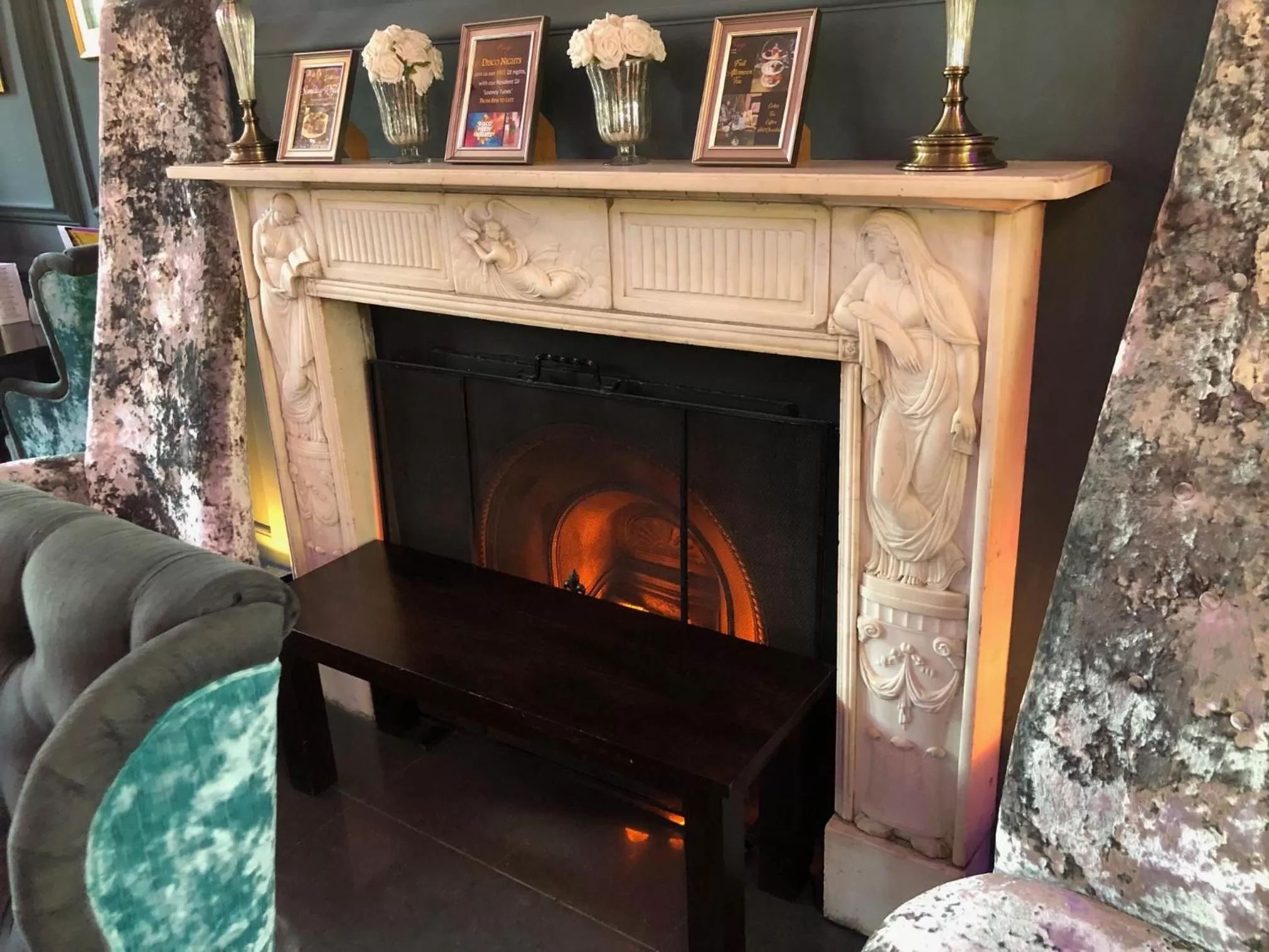 Lounge or bar in Kings Hotel