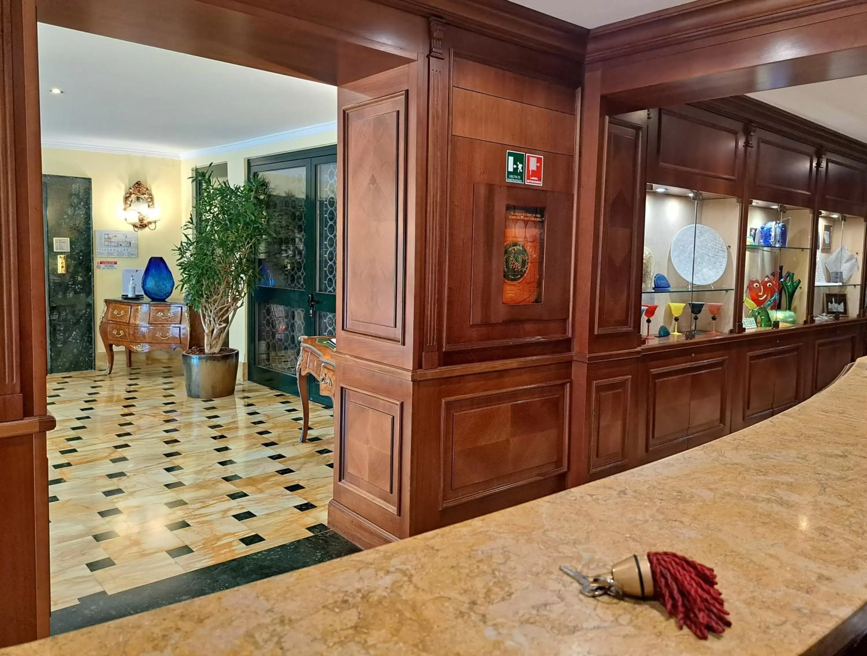 concierge, Lobby/Reception in Sina Palazzo Sant'Angelo