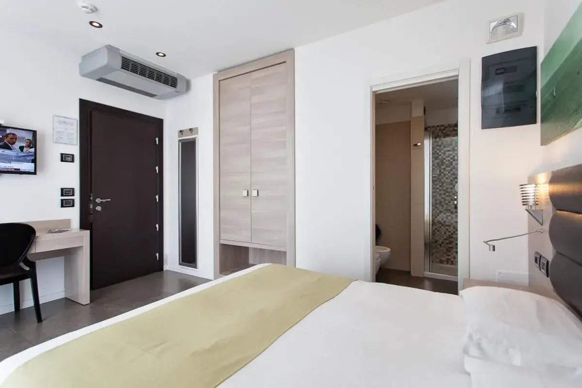 Bed in Hotel Adlon Bed in Hotel Adlon