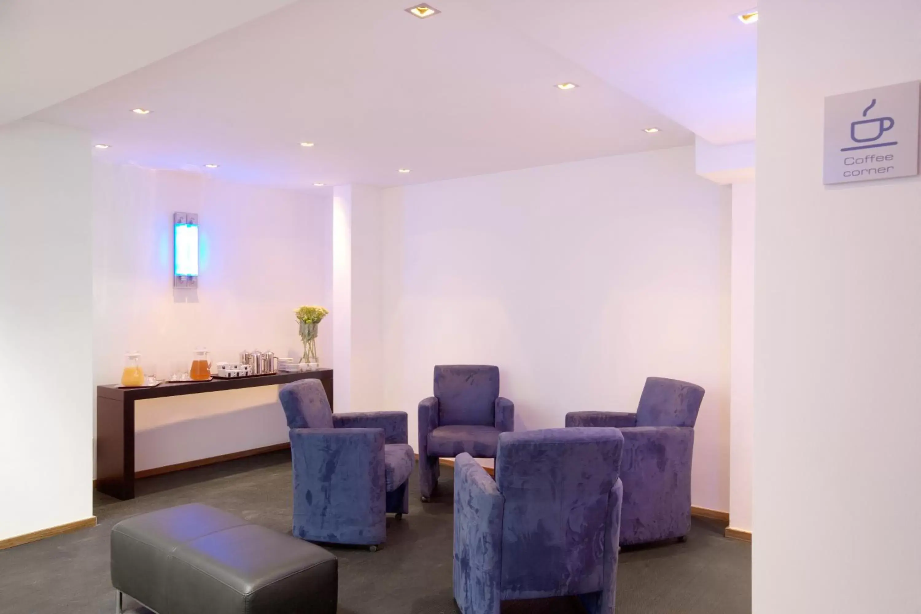 Business facilities, Seating Area in Aqua Hotel Brussels