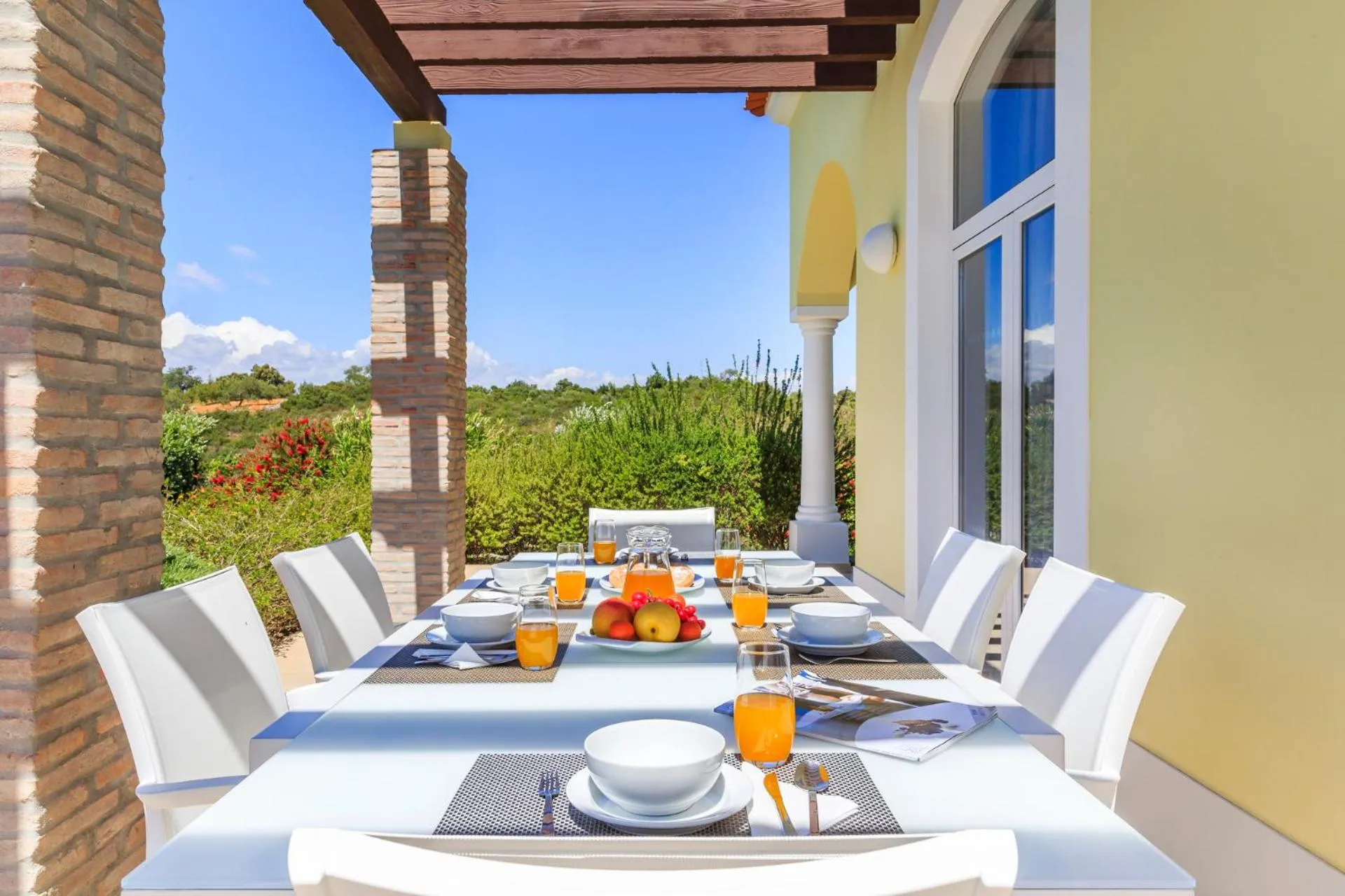 BBQ facilities in Eden Villas & Apartments