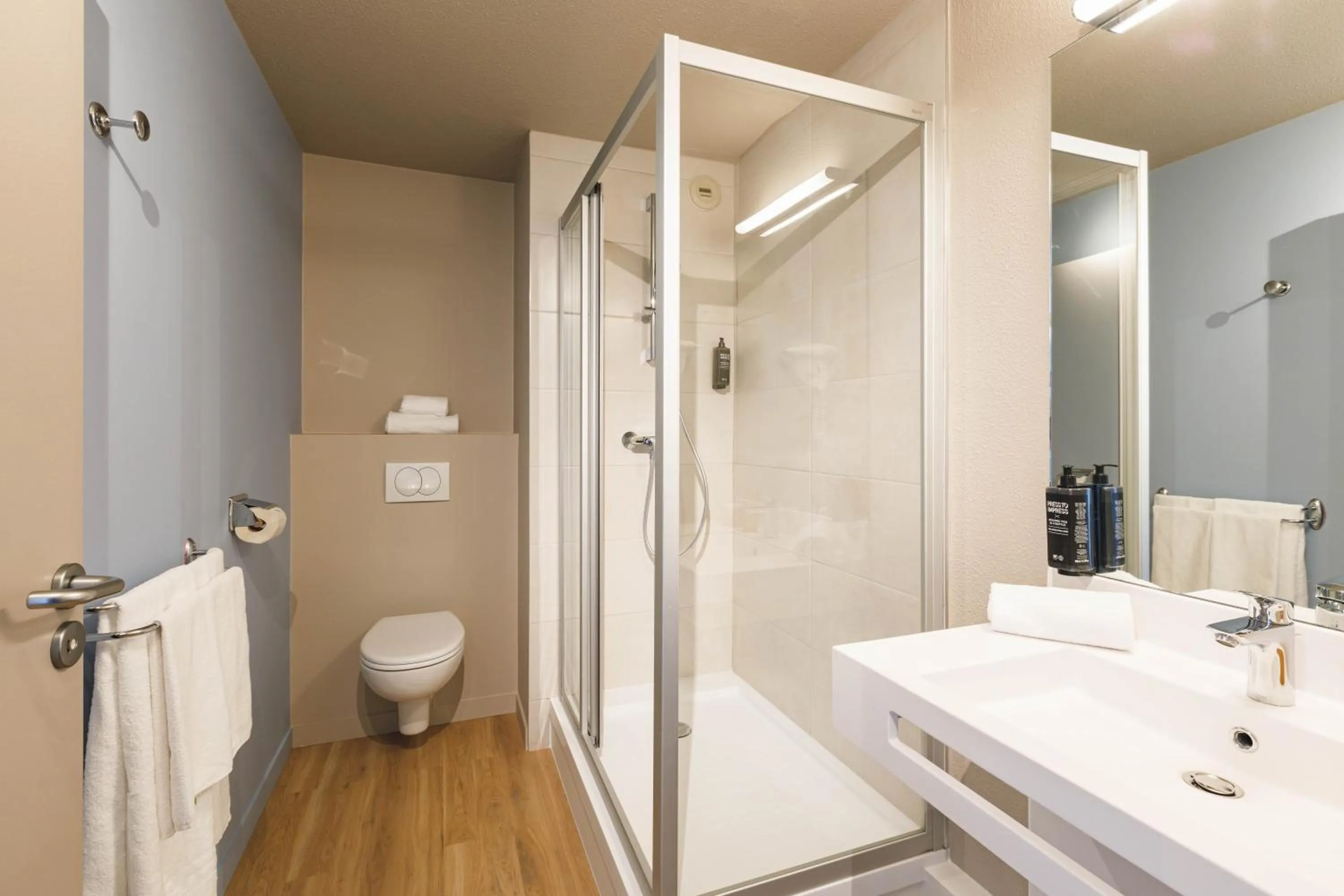 Bathroom in ibis Styles Aix les Bains Domaine de Marlioz