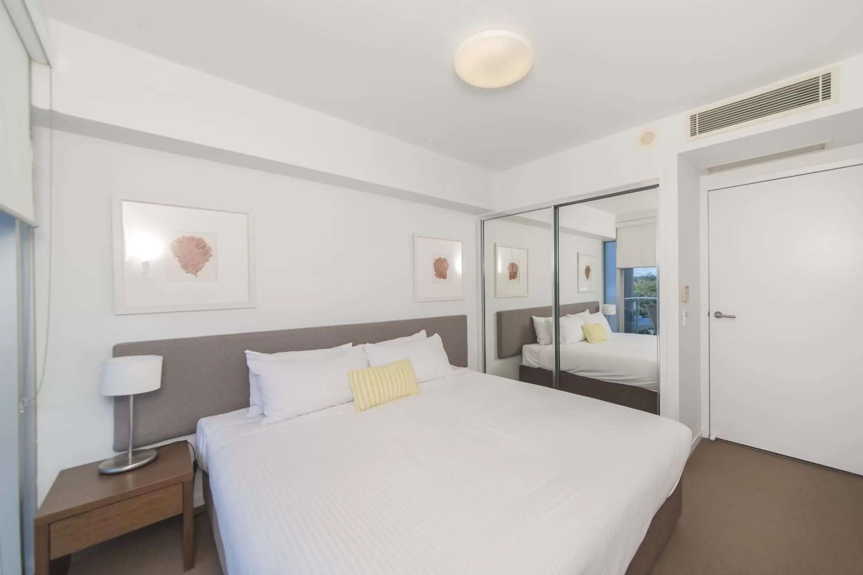 Bed in Echelon Apartments Yeppoon