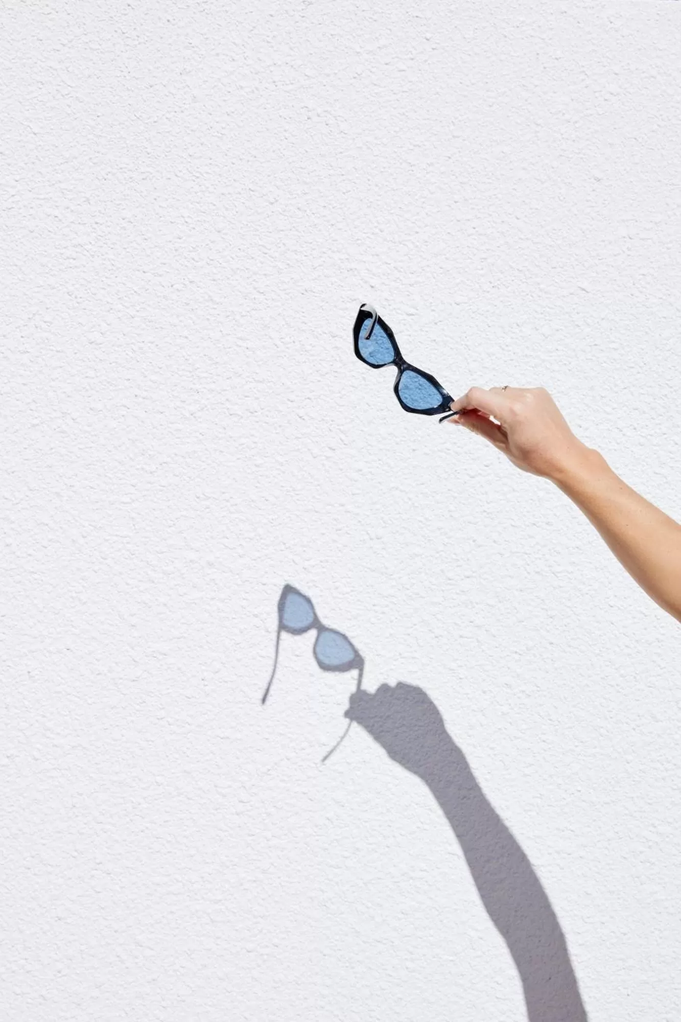 People in The Sails Motel Brunswick Heads