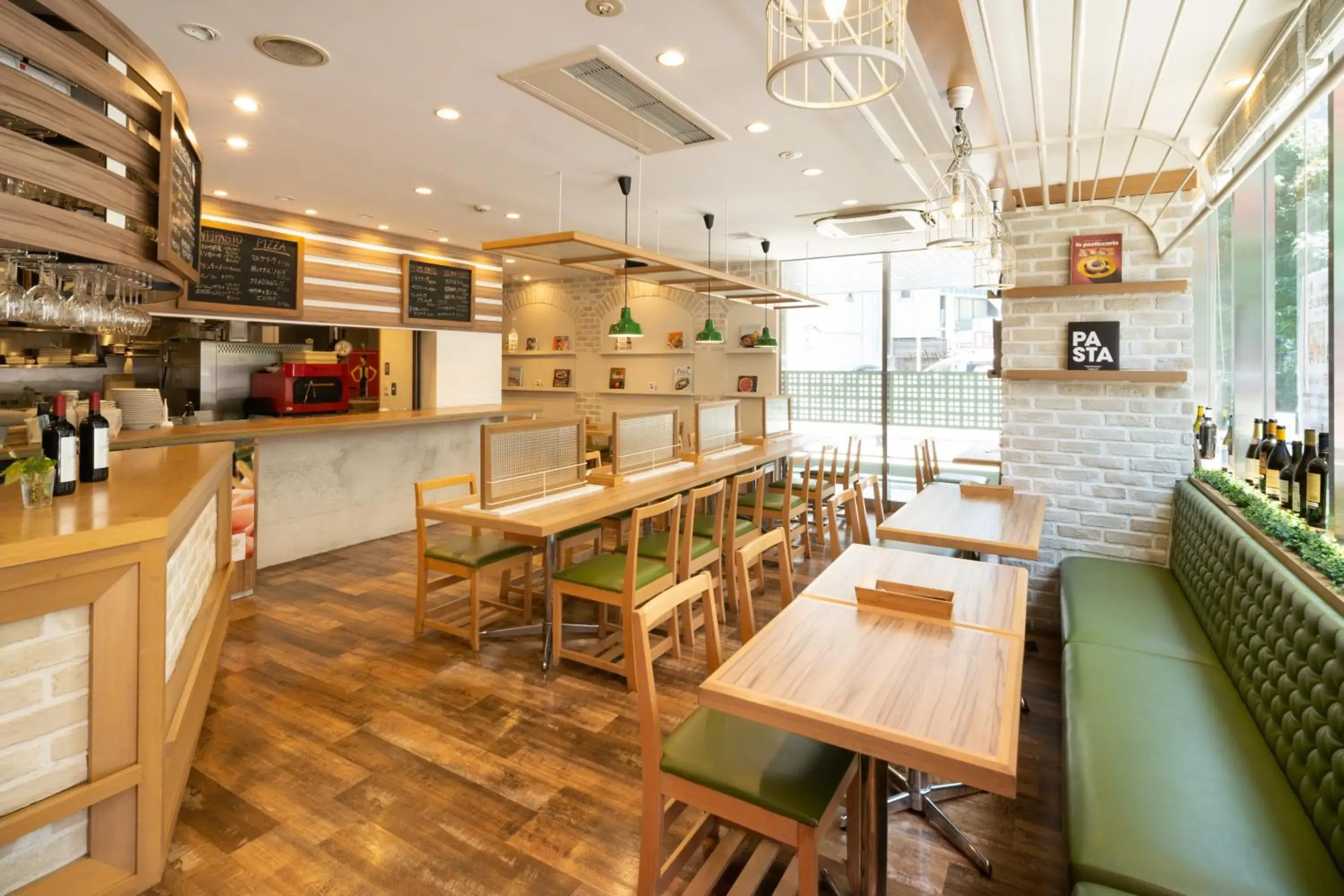 Restaurant/Places to Eat in Hotel Mystays Yokohama Kannai