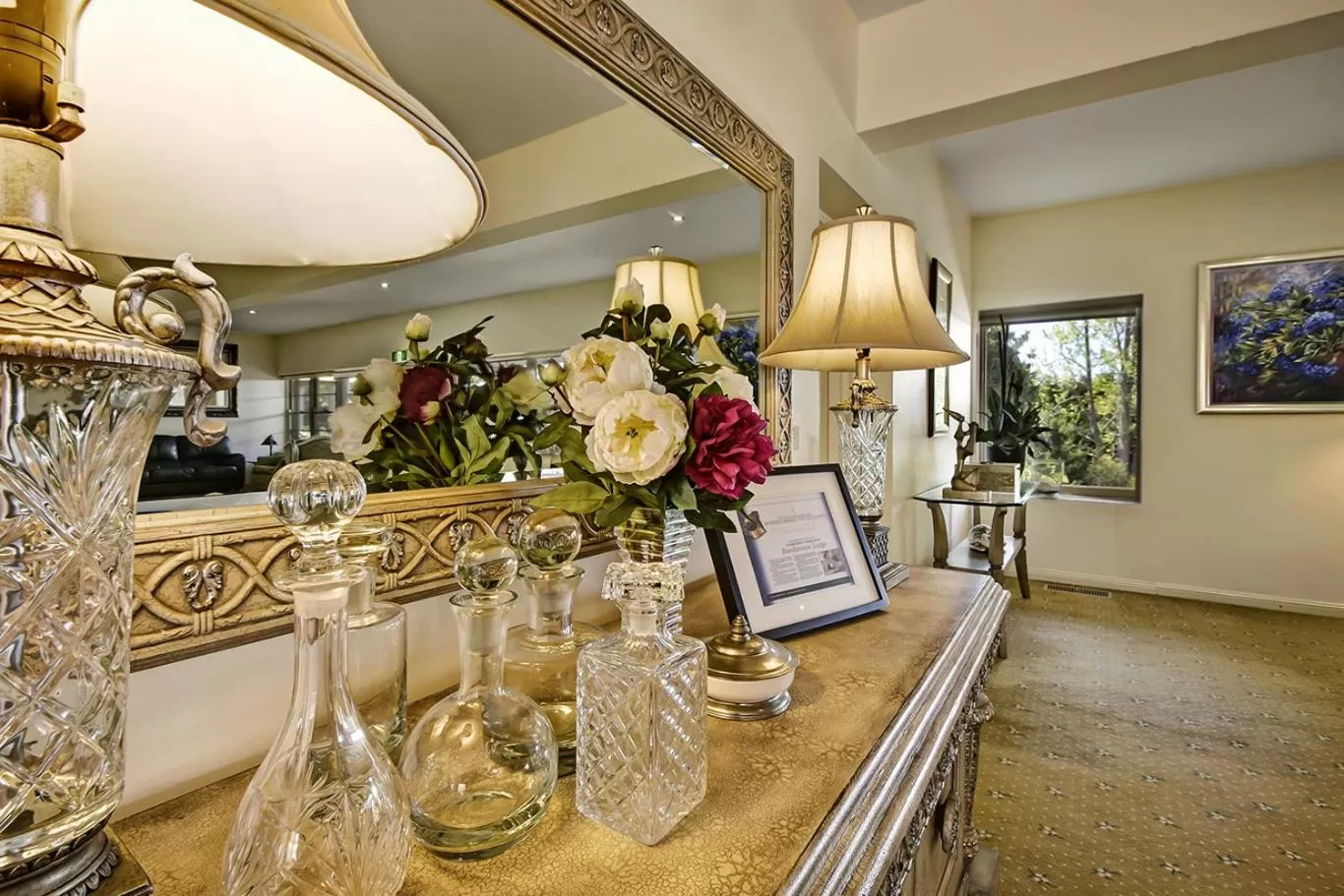 Library in Bundanoon Lodge