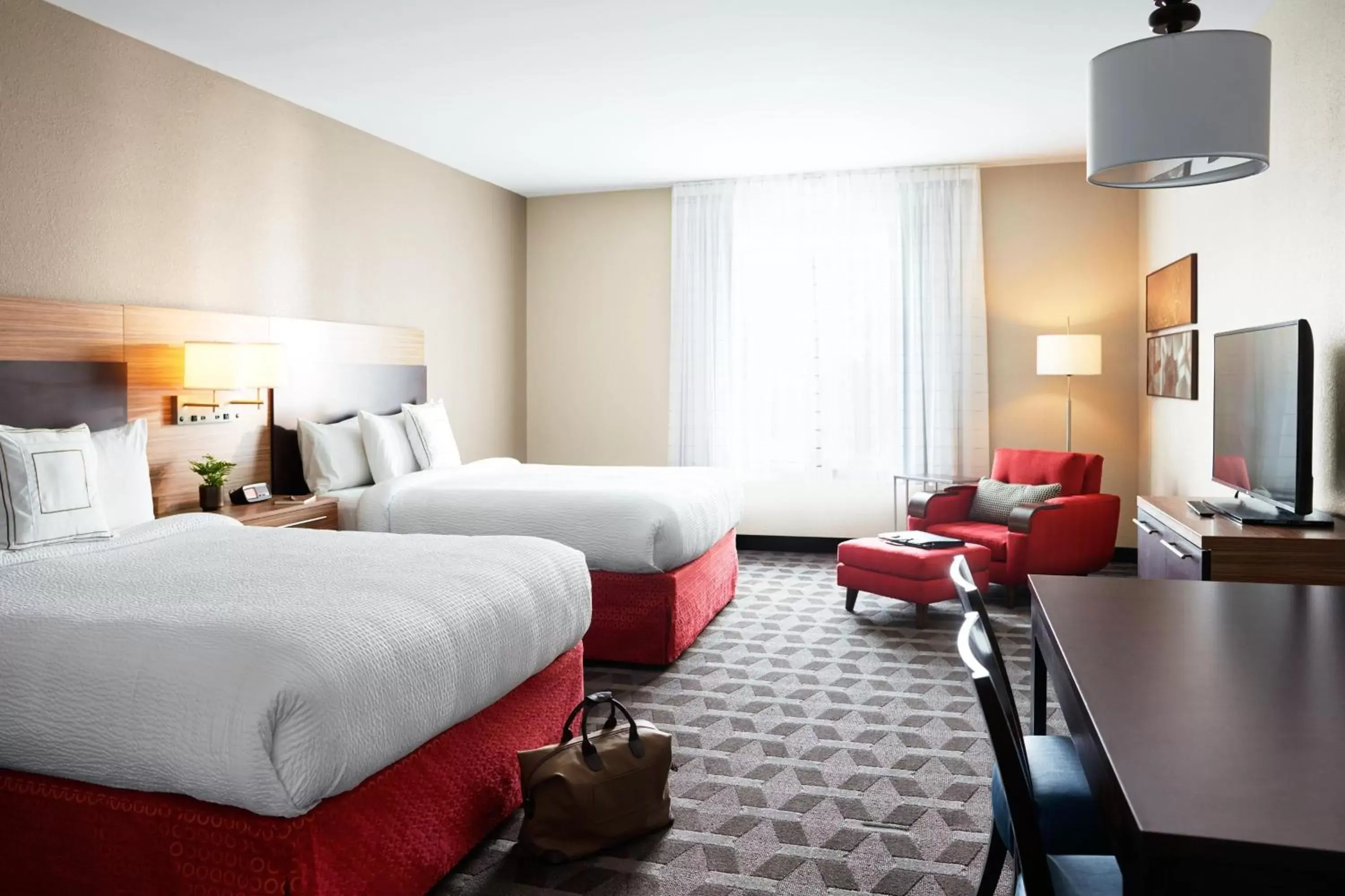 Photo of the whole room, Bed in TownePlace Suites by Marriott Toronto Oakville