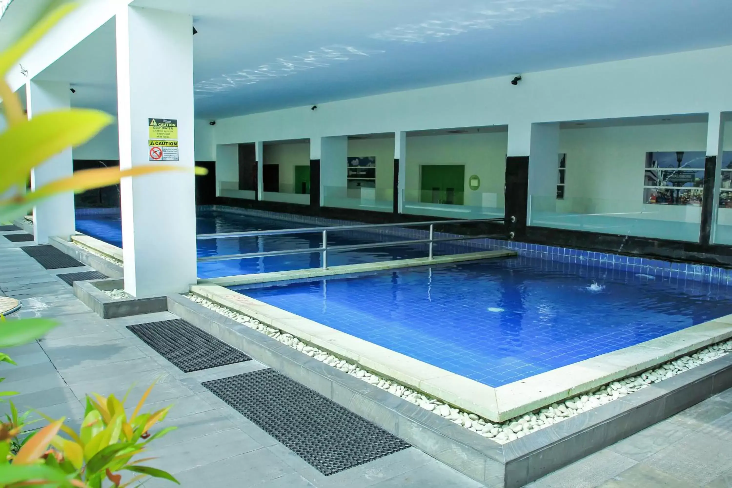 Swimming Pool in Zest Hotel Yogyakarta