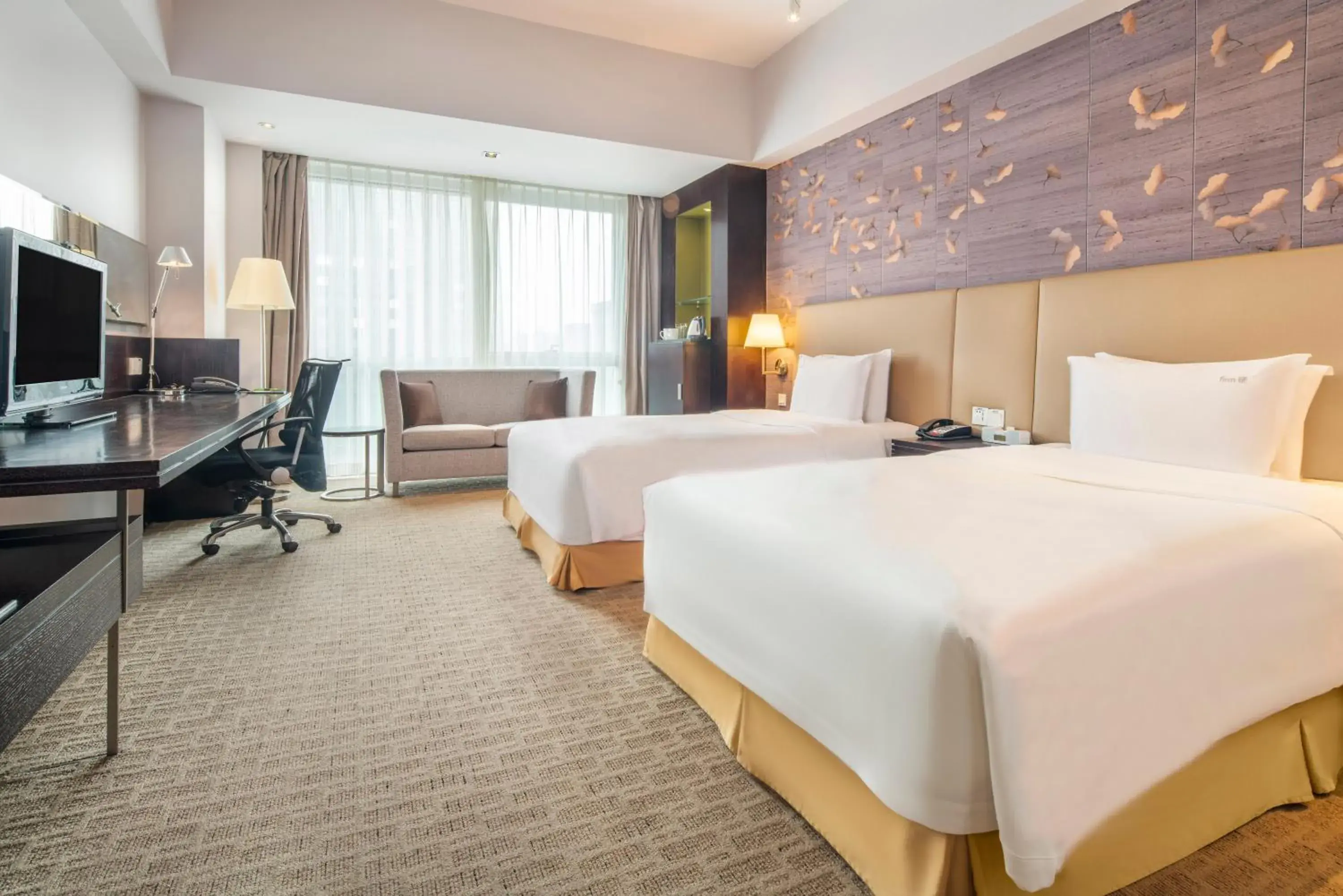 Bed in Holiday Inn Xi'an Greenland Century City, an IHG Hotel