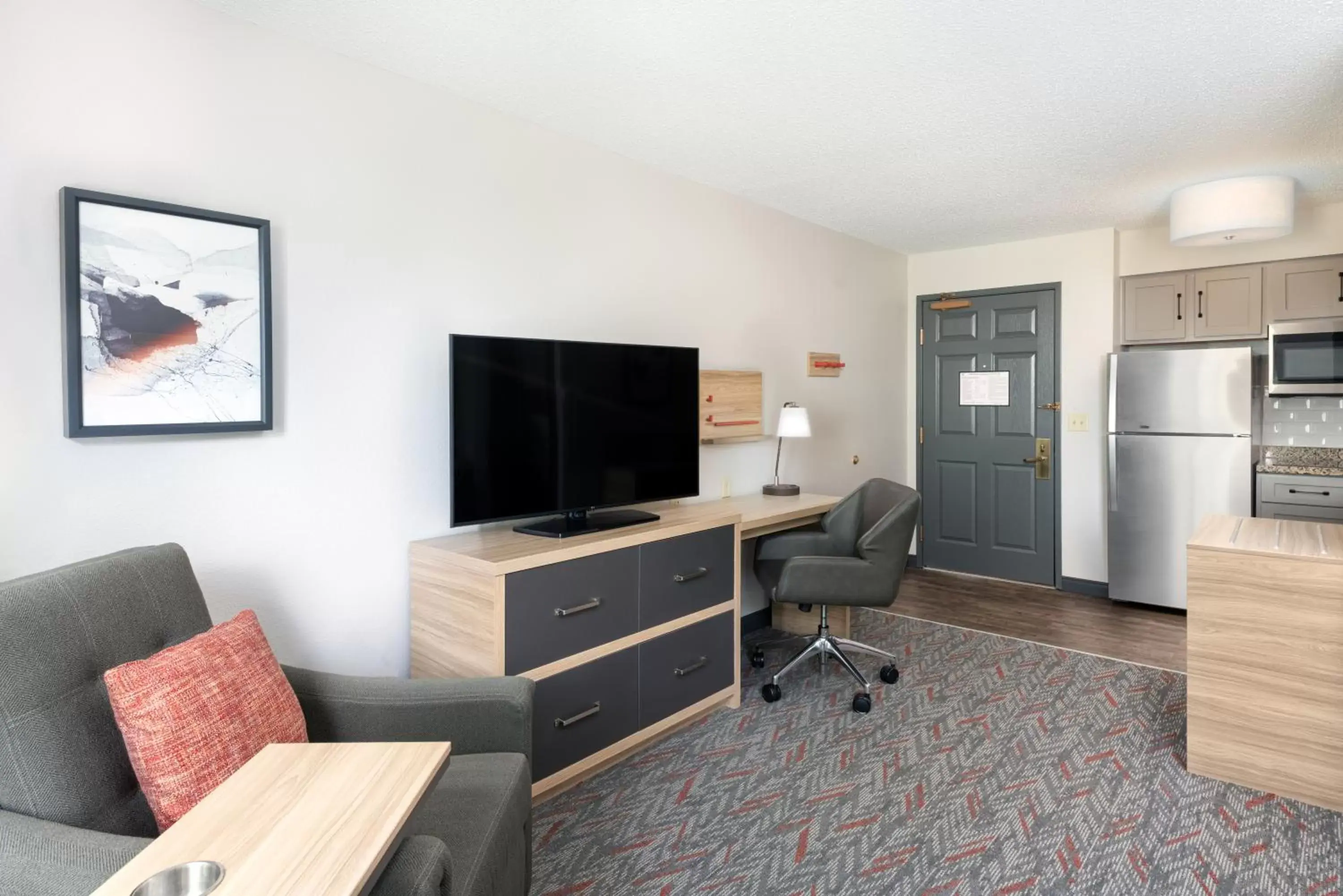 TV and multimedia, TV/Entertainment Center in Candlewood Suites Eagan - Mall of America Area, an IHG Hotel