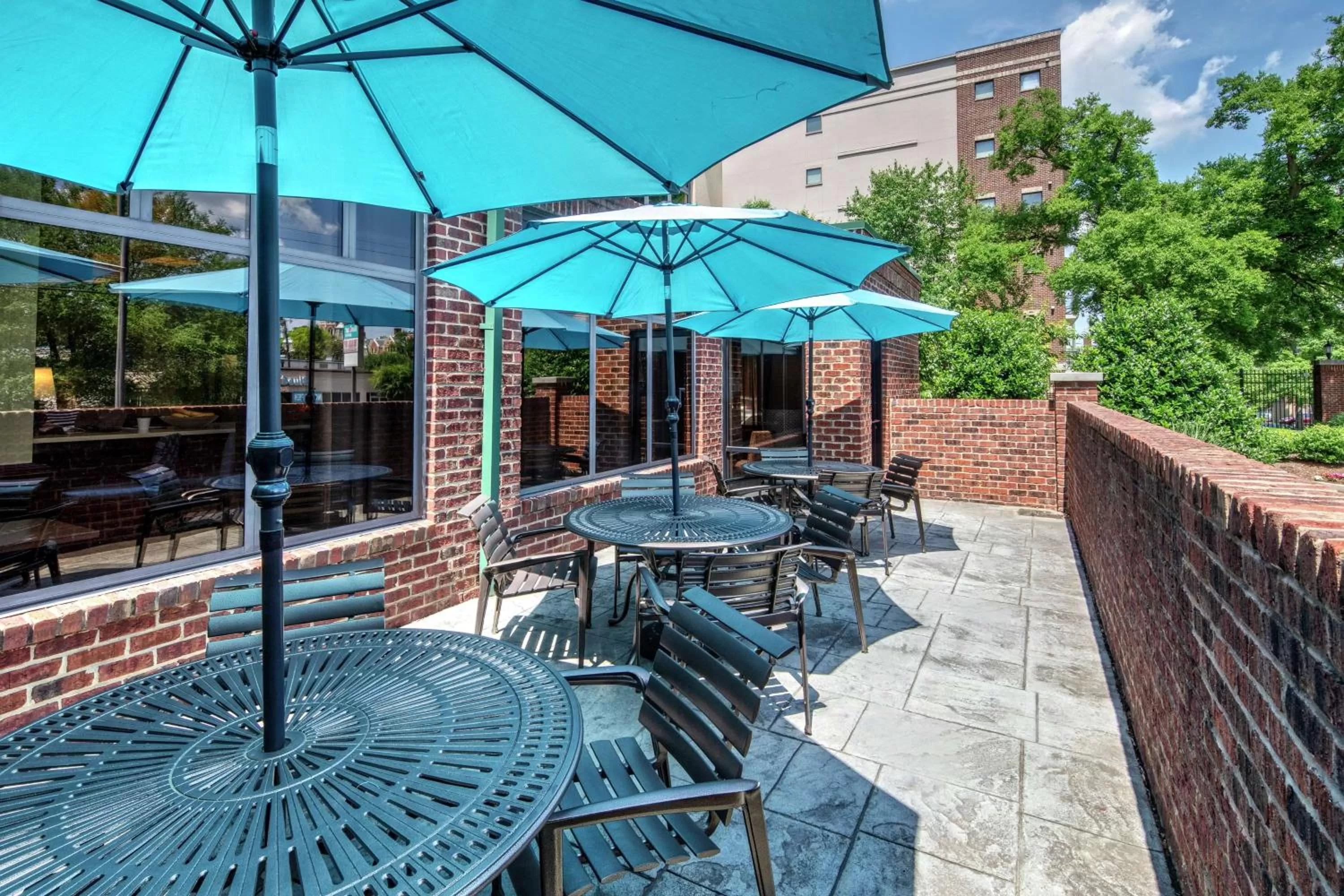 Patio in Hampton Inn & Suites Nashville-Vanderbilt-Elliston Place