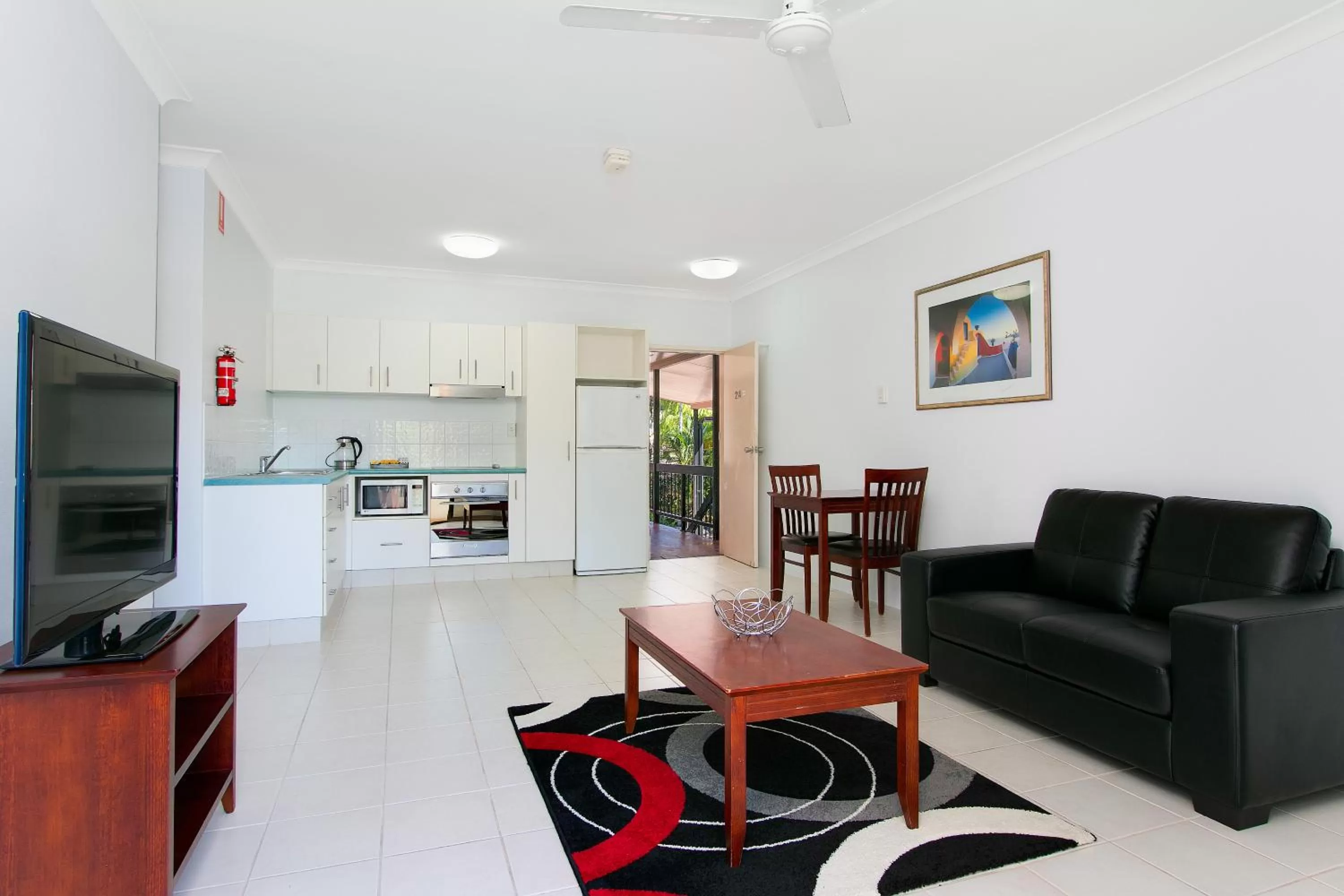 Kitchen or kitchenette in Cairns City Palms
