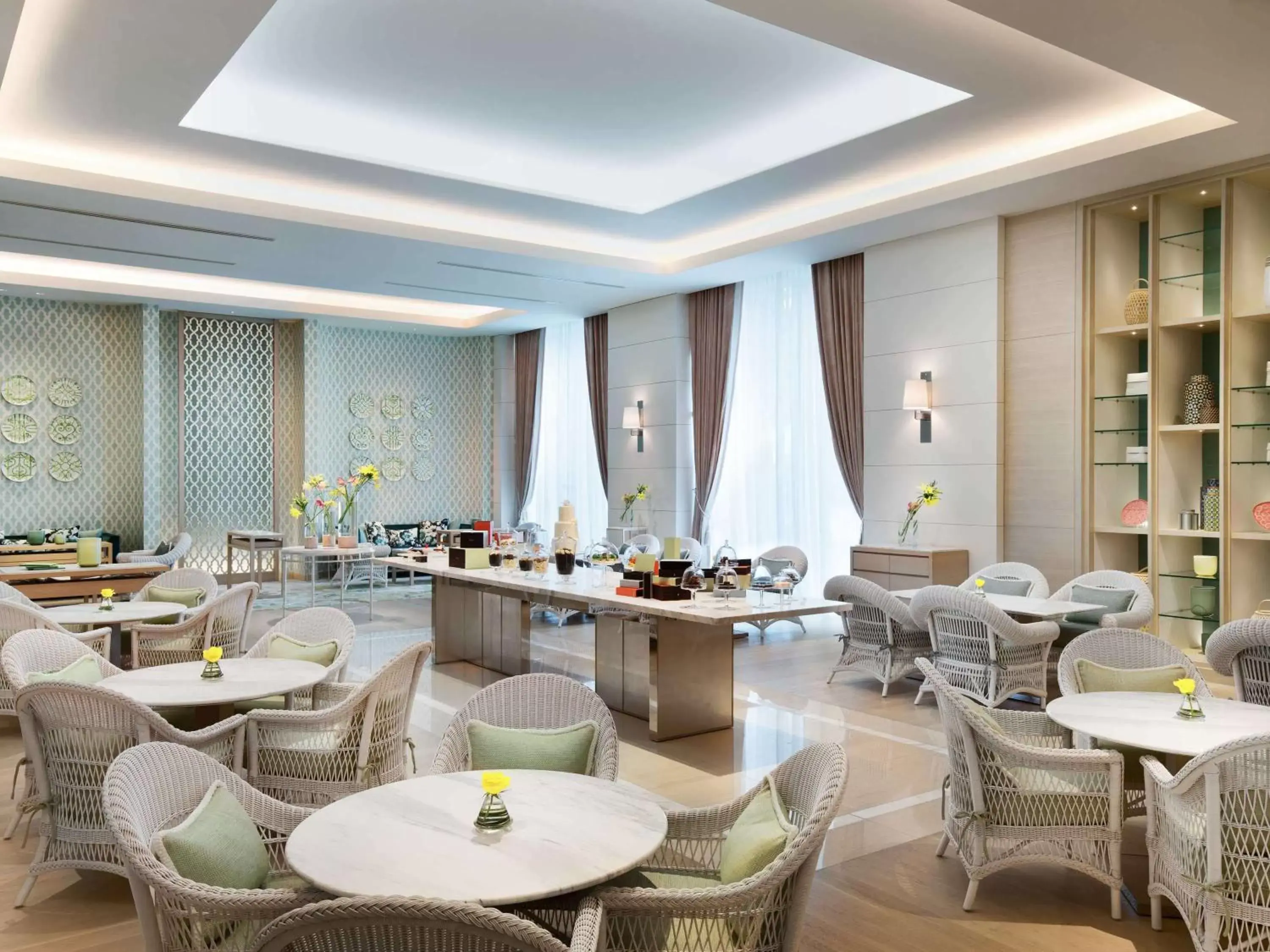 Restaurant/Places to Eat in Fairmont Jakarta