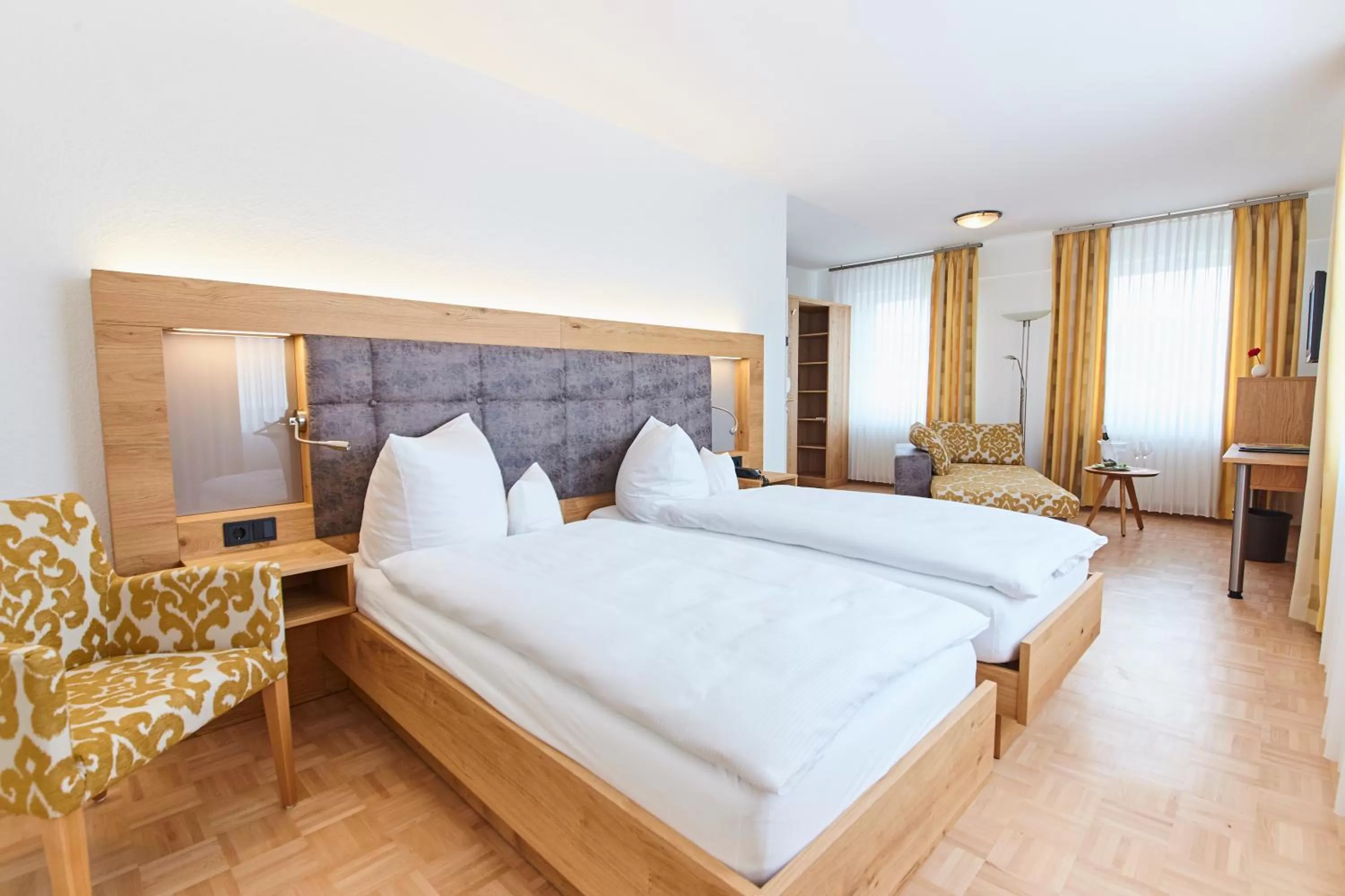 Bedroom, Bed in Hotel & Restaurant Pötter