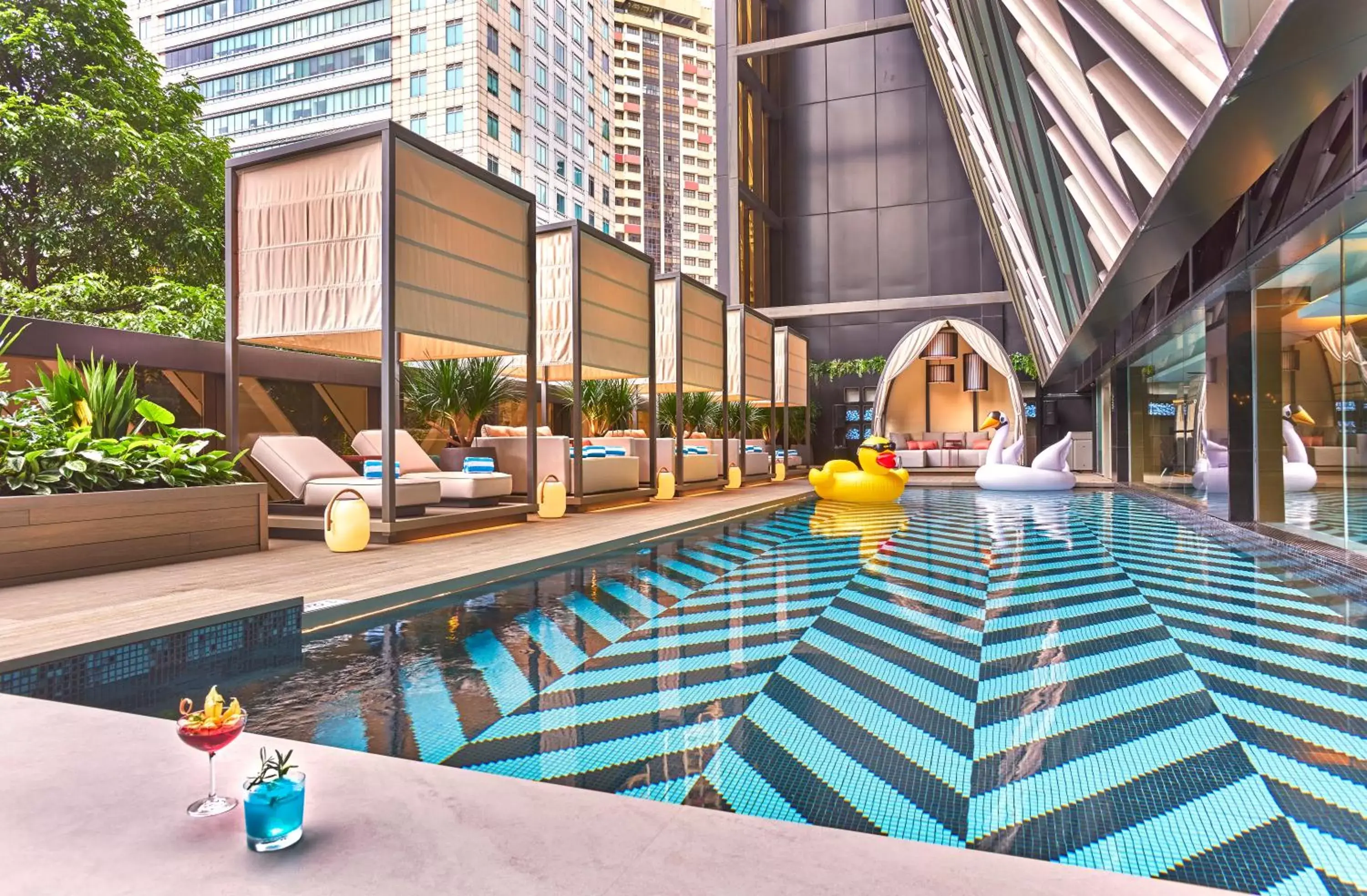 Swimming Pool in Pullman Singapore Orchard