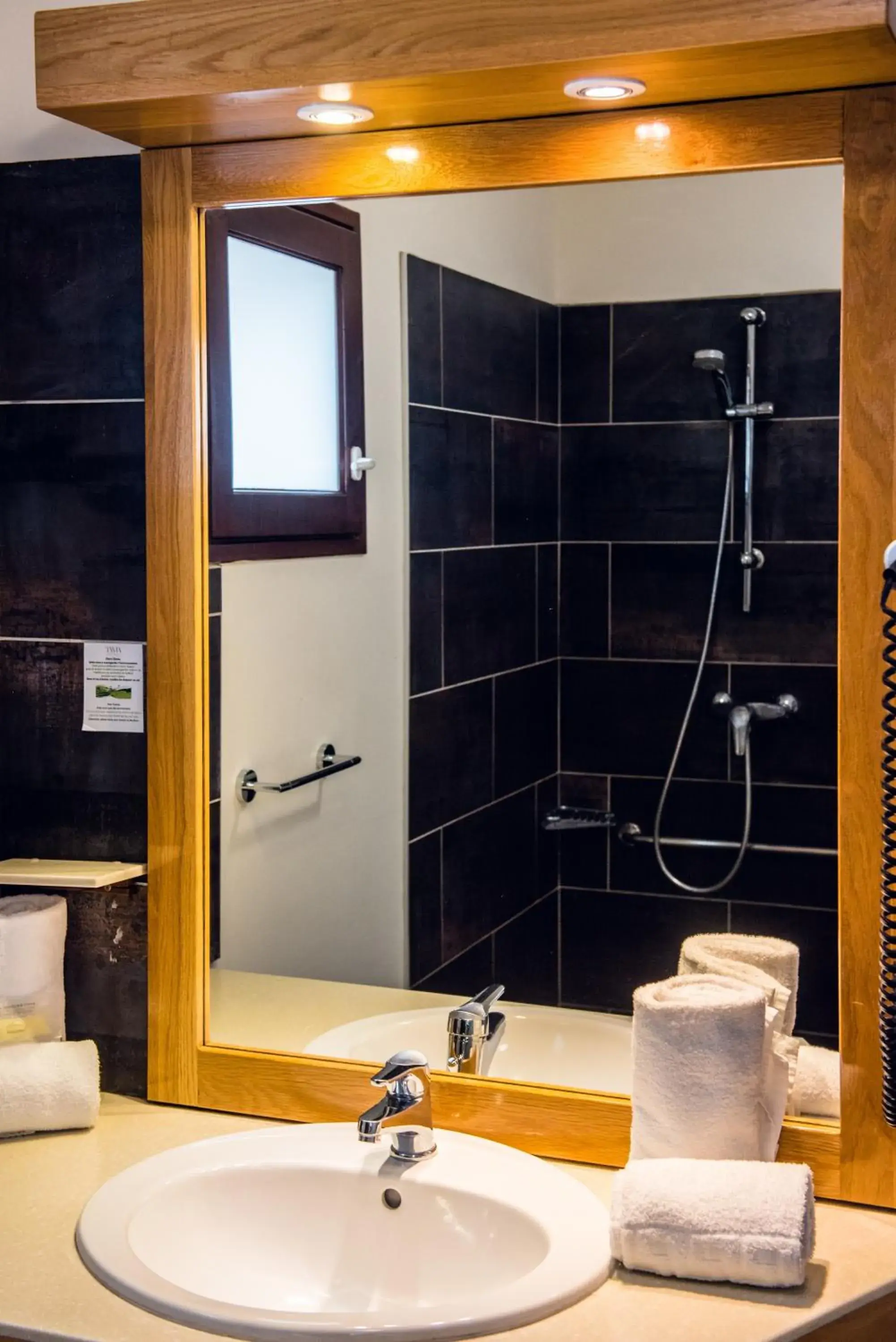 Bathroom in Tama Hotel